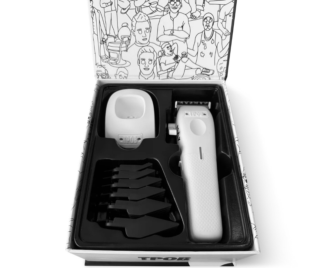 TPOB PLAY Clipper White (Whiteout Edition) Charging Stand & Guards New SEALED
