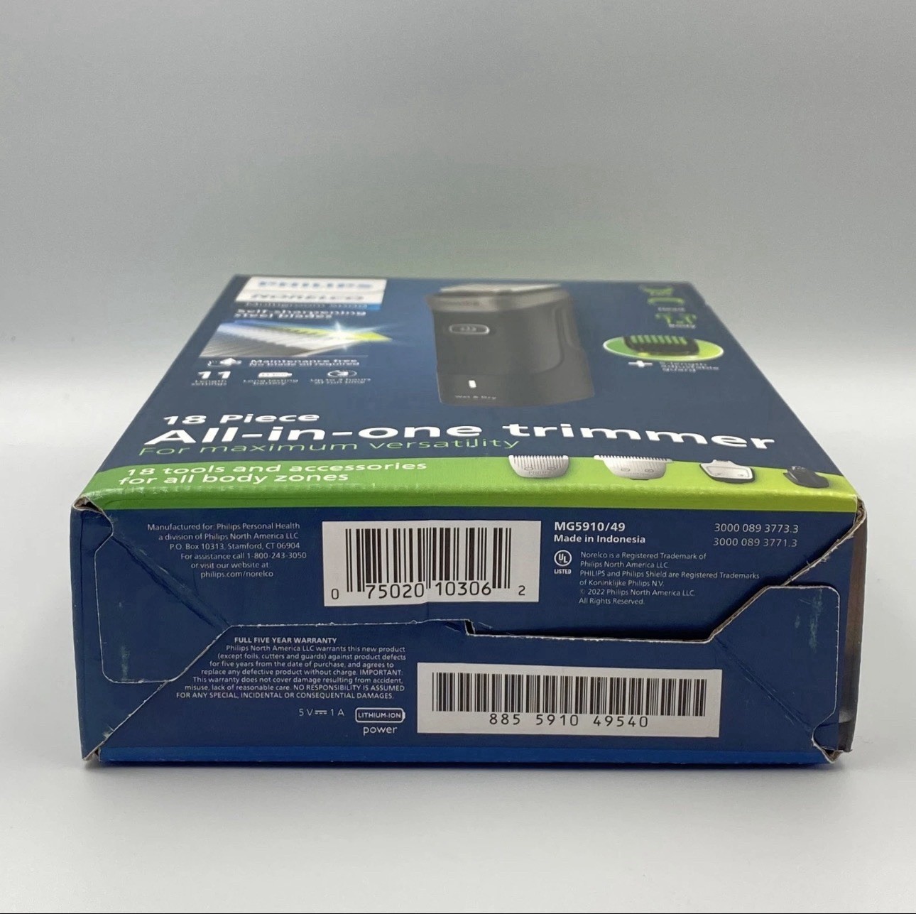 Philips Norelco Multigroom 5000 Trimmer 18pc 11 Lengths Body Face New MG5910