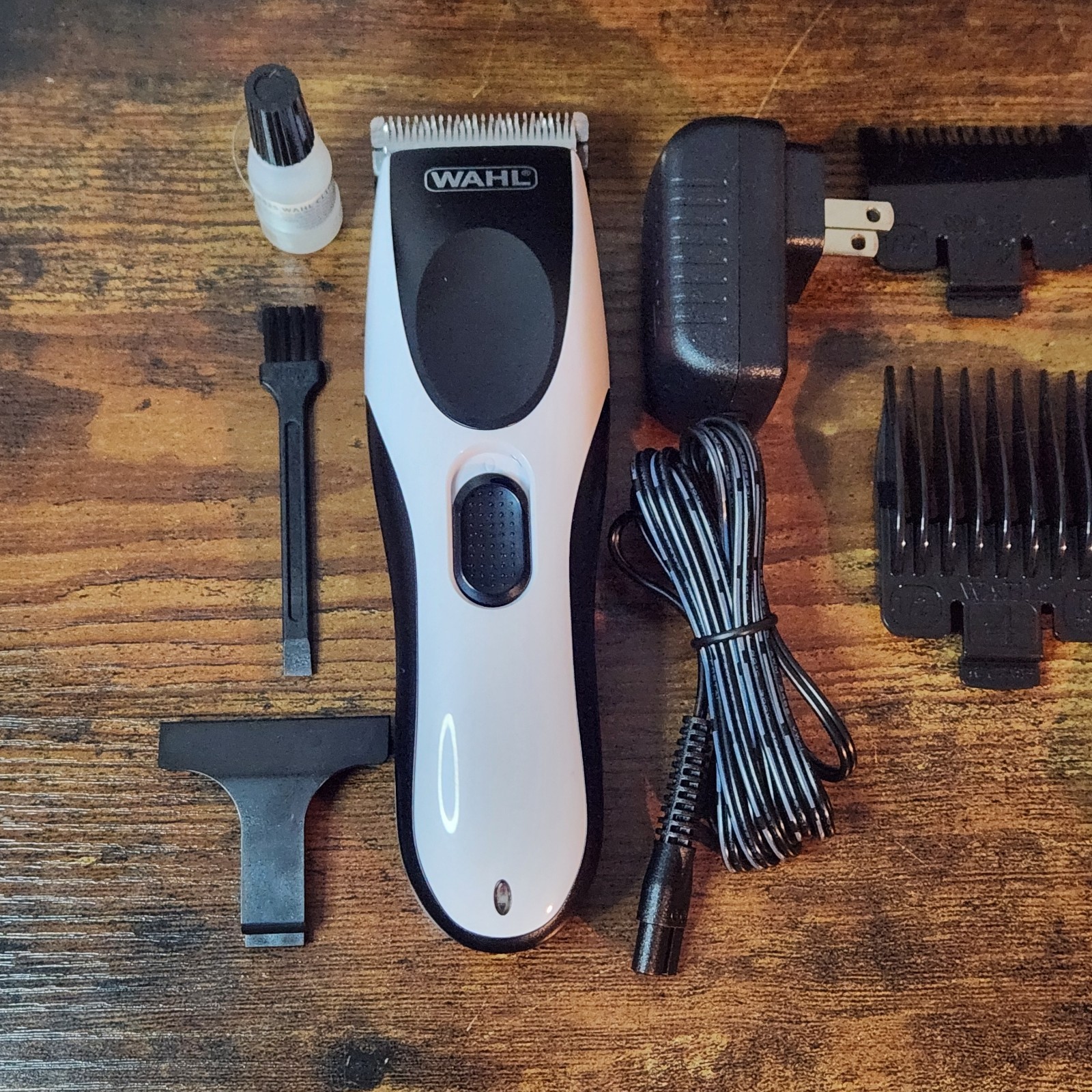 Wahl Cordless Hair Clipper 9649 White/Black – Mint Condition – Complete