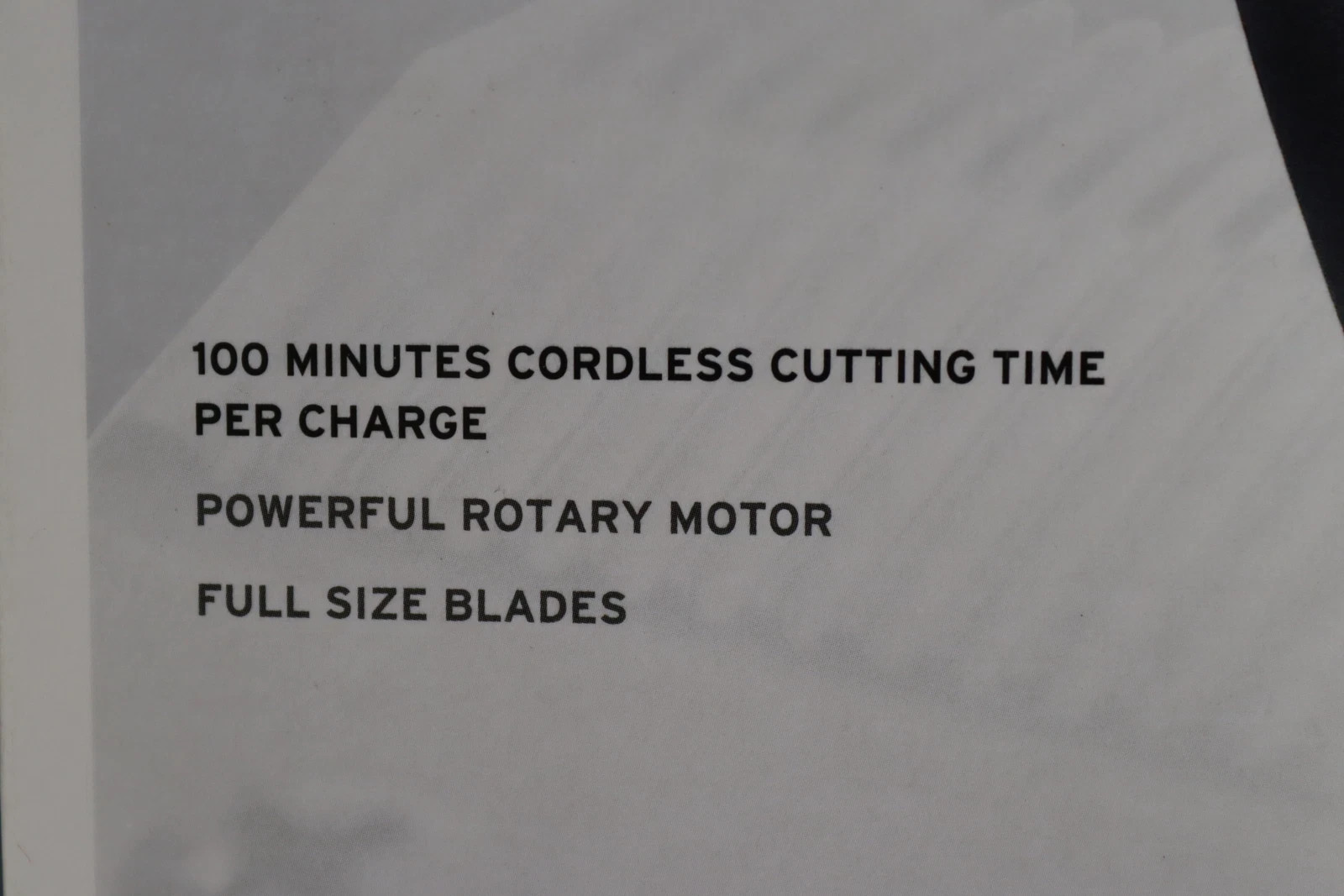 Wahl Professional Cordless Designer Clipper #8591 – 90 Minute Run Time