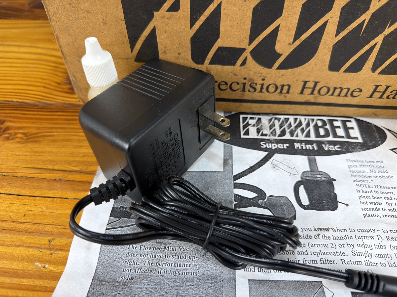 Flowbee Home Haircutting System Clipper Head/Hose, Vacuum & Accessories Included