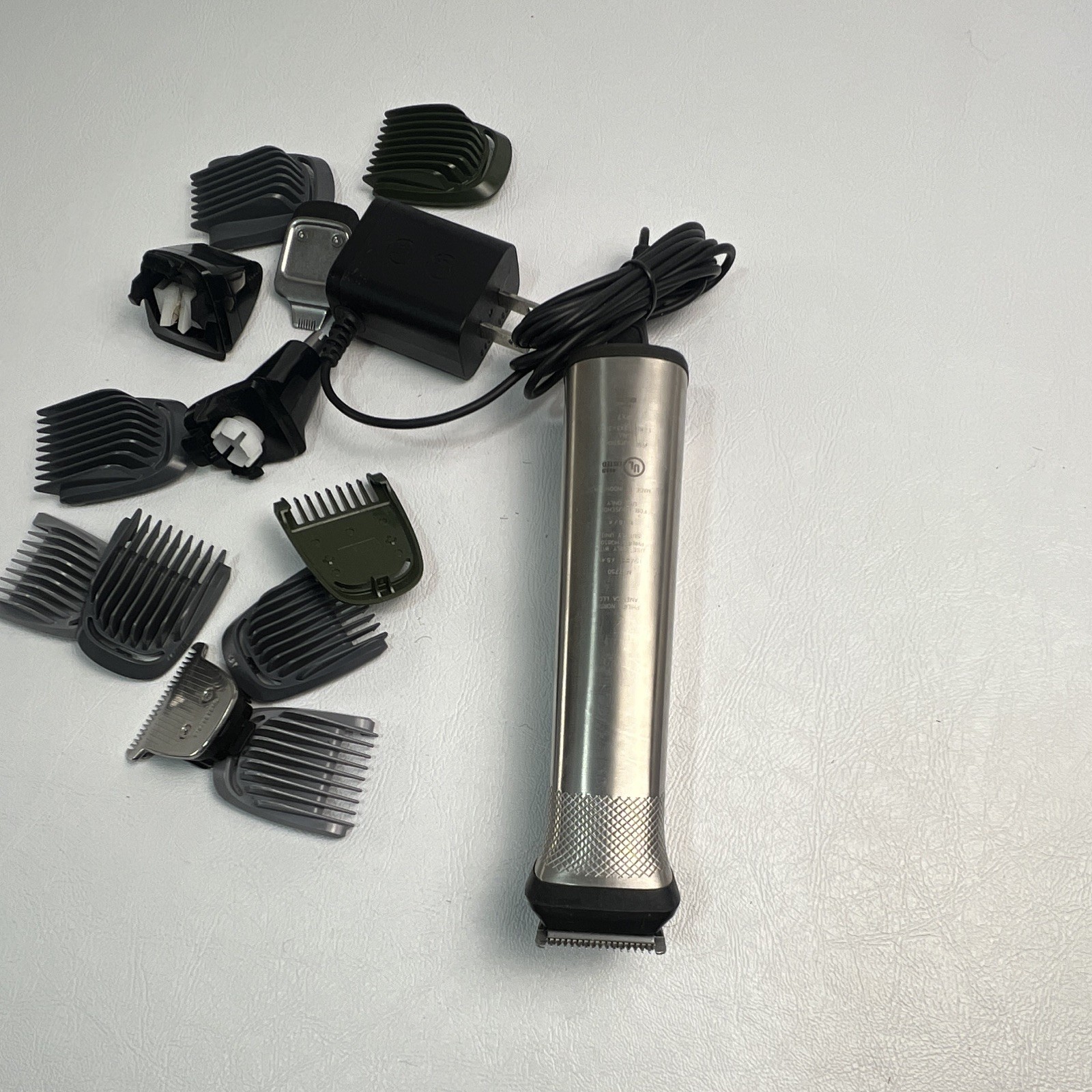 Philips Norelco Corded Face Trimmer for Men Silver/Black w/ Guards #1-5