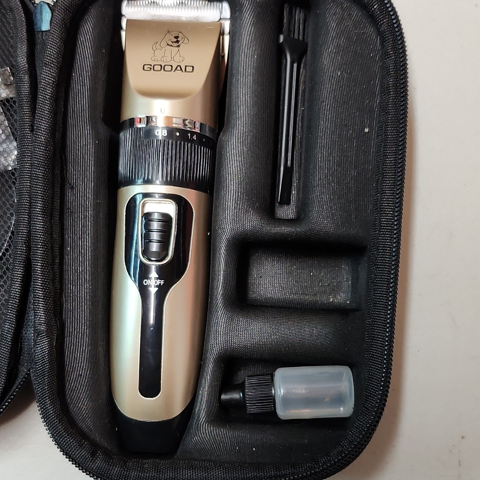GOOAD Hair Clipper Kit Gold/Black Adjustable Length 0.8-1.4mm w/ Case