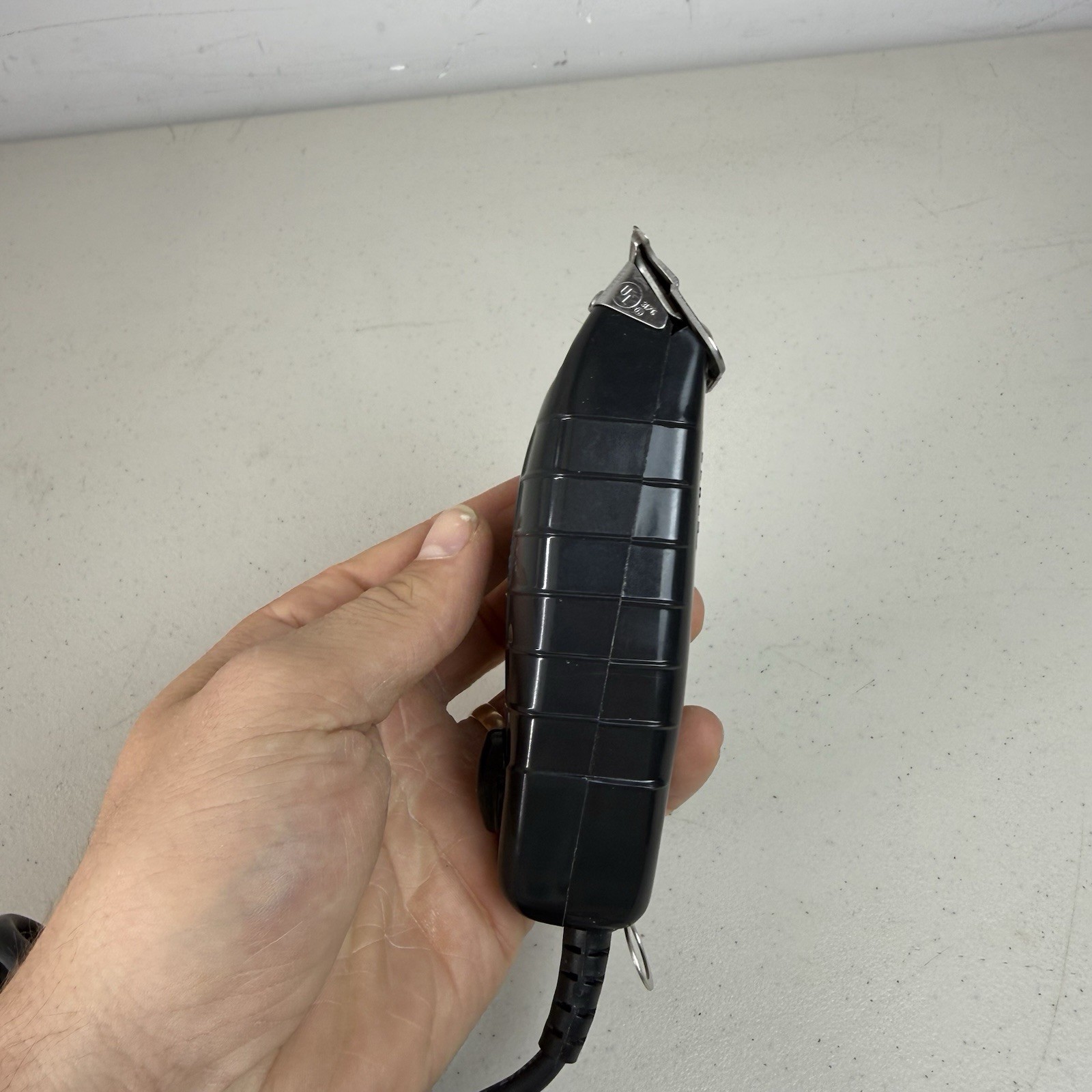 Andis T-Outliner Model G Professional T-Blade Trimmer Corded