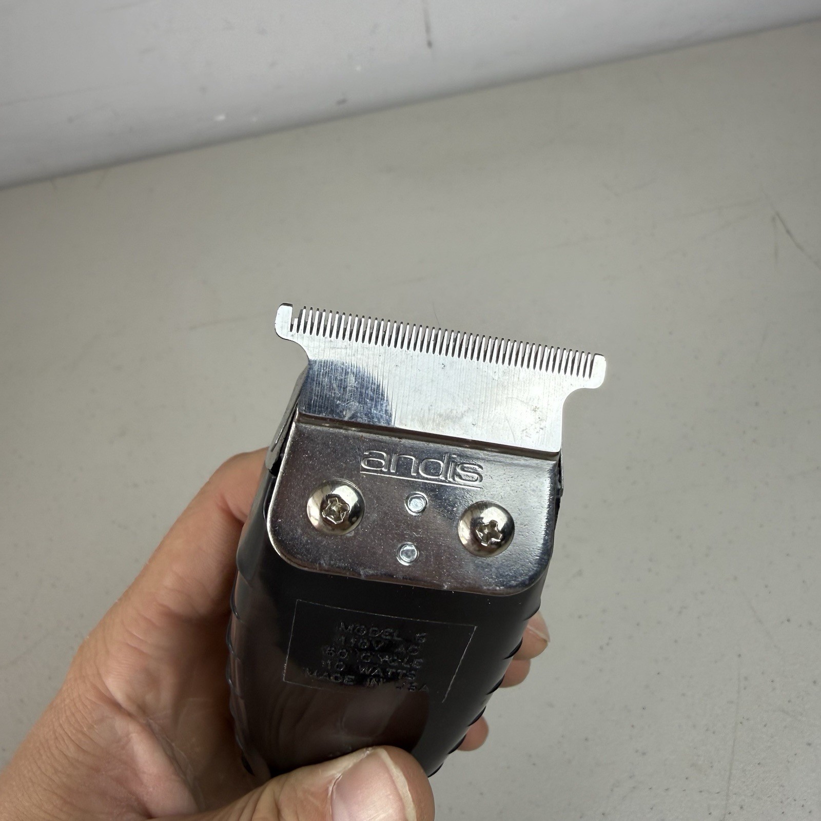 Andis T-Outliner Model G Professional T-Blade Trimmer Corded