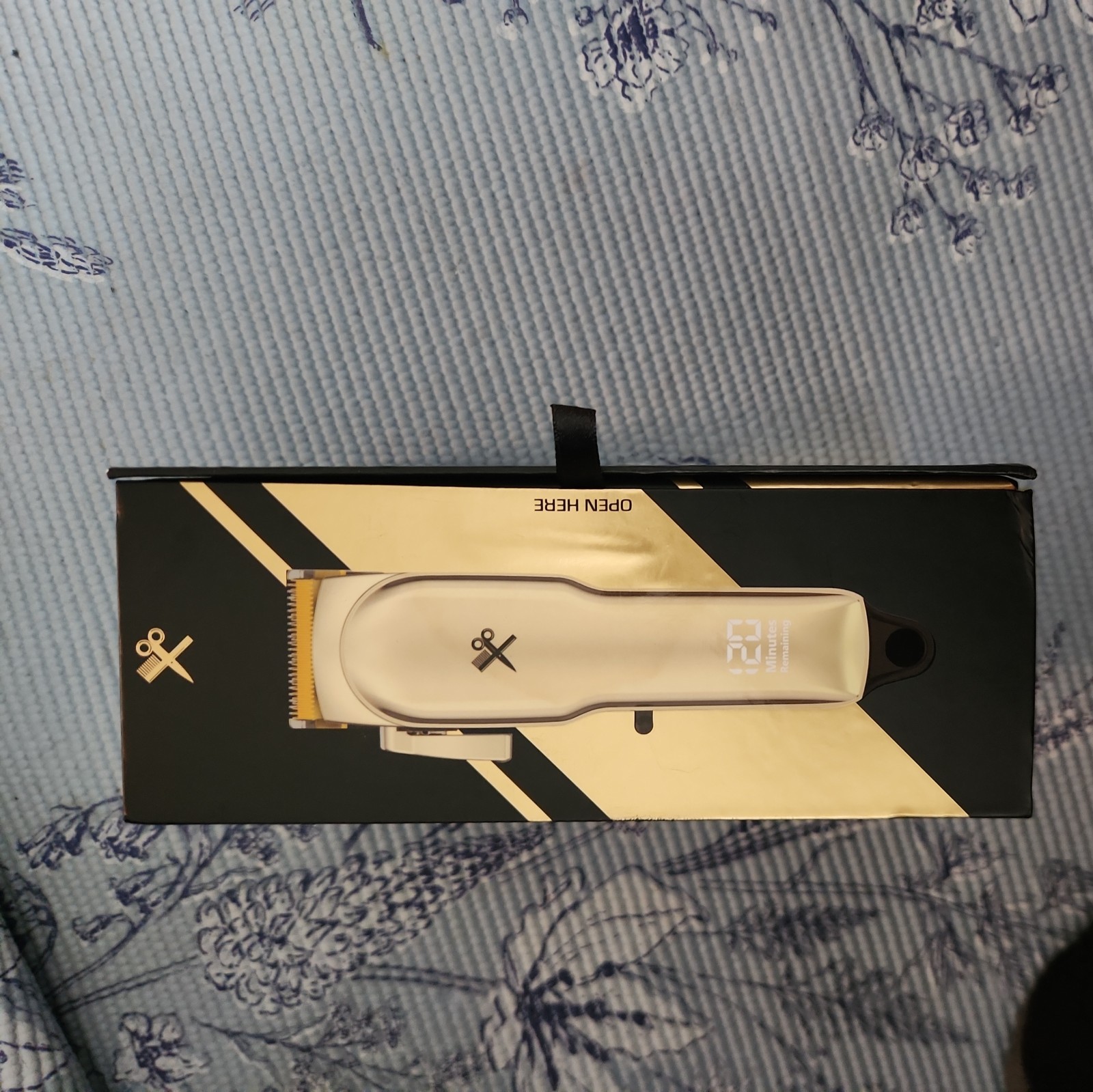 Cutting Edge Hair Clippers, Cordless Rechargeable Clipper for Men Gold & Black
