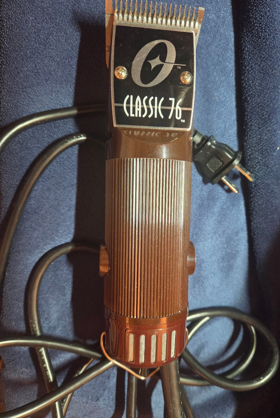 Oster Classic 76 Hair Clipper + 10 Piece Combs, Combo (new & unused in open box)
