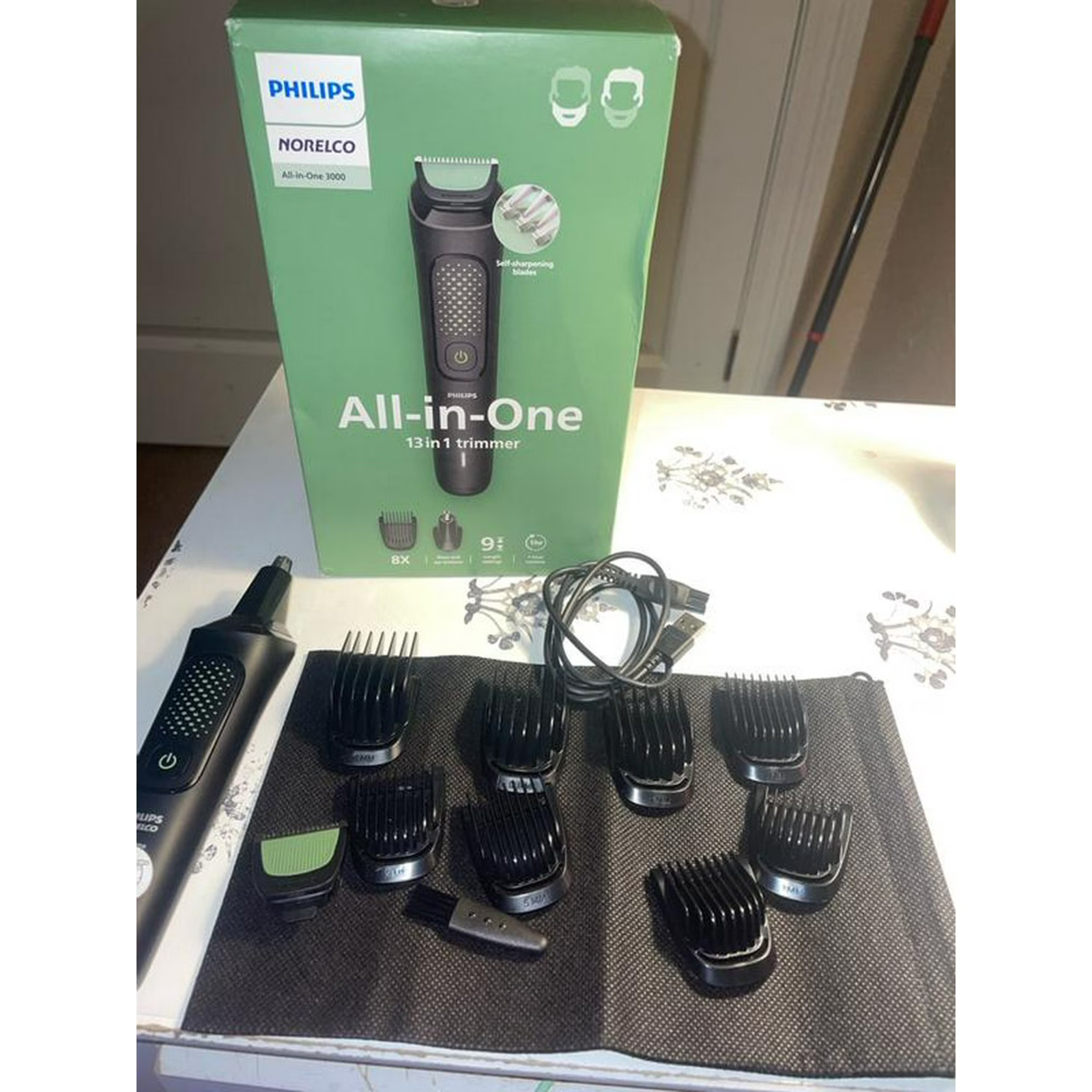 Philips All-In-One 3000 Series 13 in 1 Trimmer Beard Styler & Men’s Hair Clipper