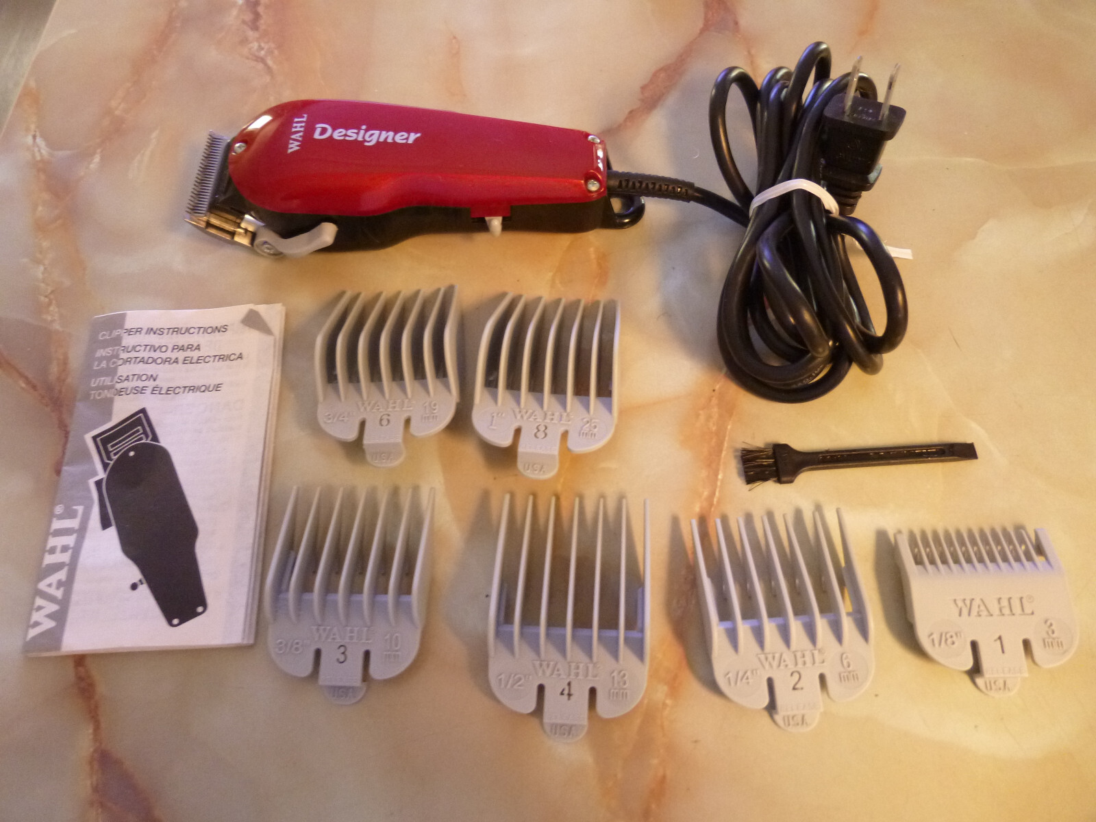 Wahl Designer Model ST Clippers With Attachments