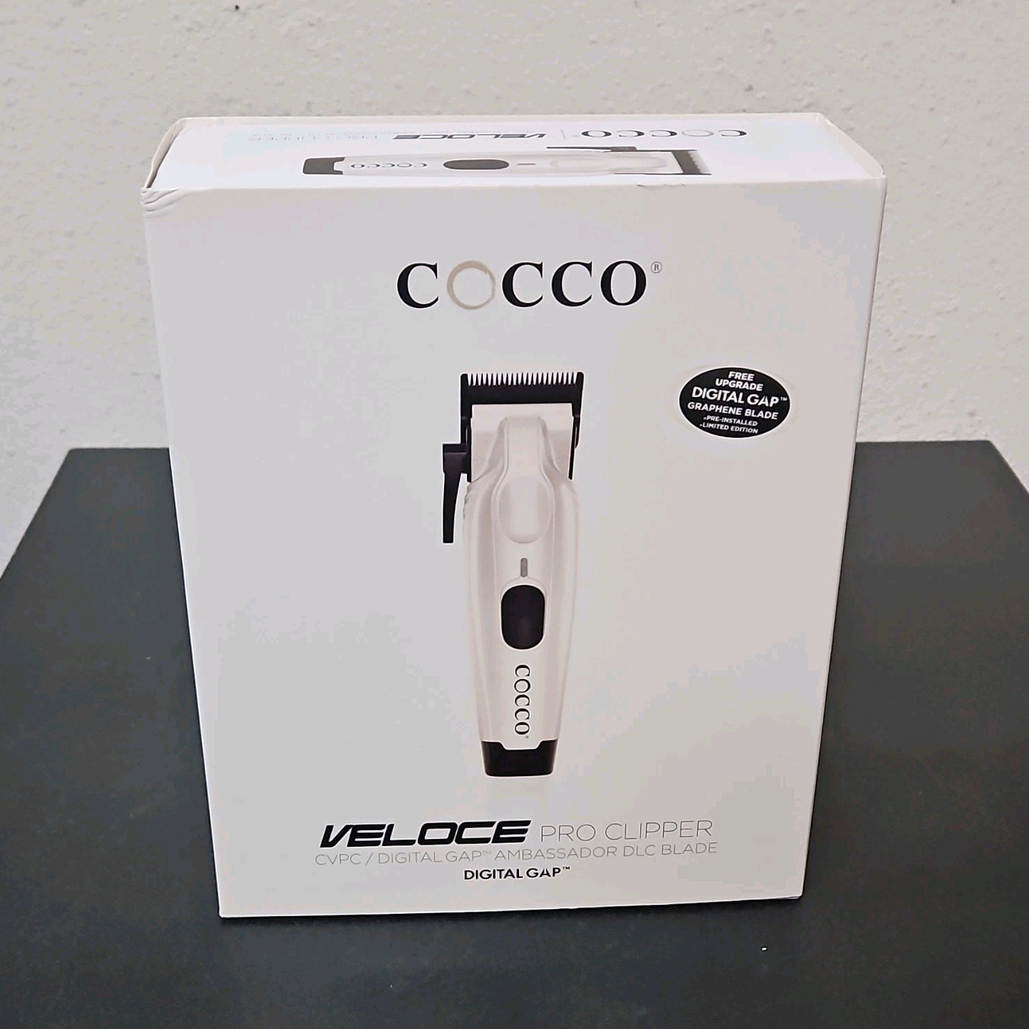 COCCO Veloce Pro Clipper White Cordless Rechargeable Adjustable Blade CVPC-PEARL