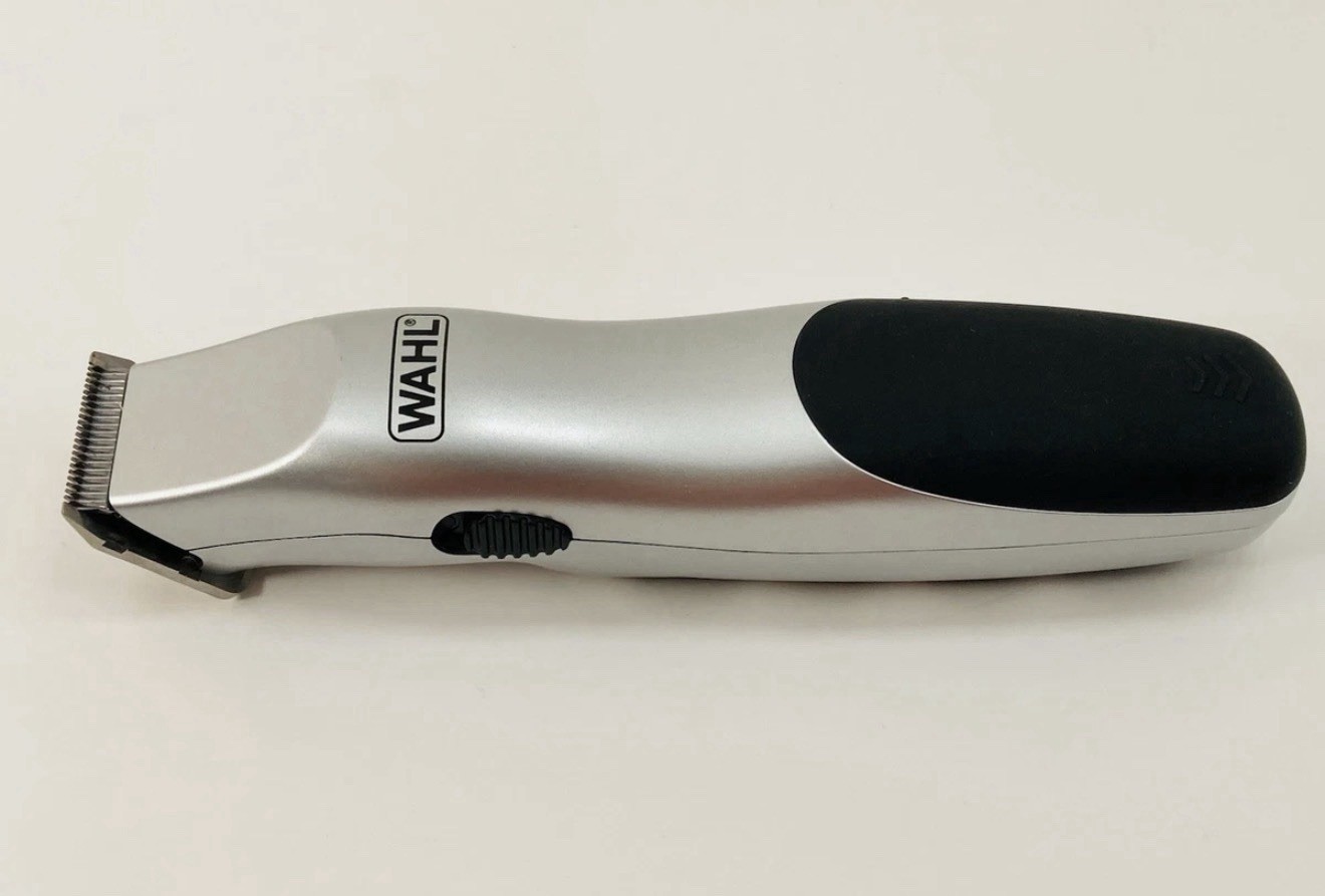 Wahl Wet/Dry Rechargeable Beard Trimmer & Nose Trimmer Grooming Kit Open Box