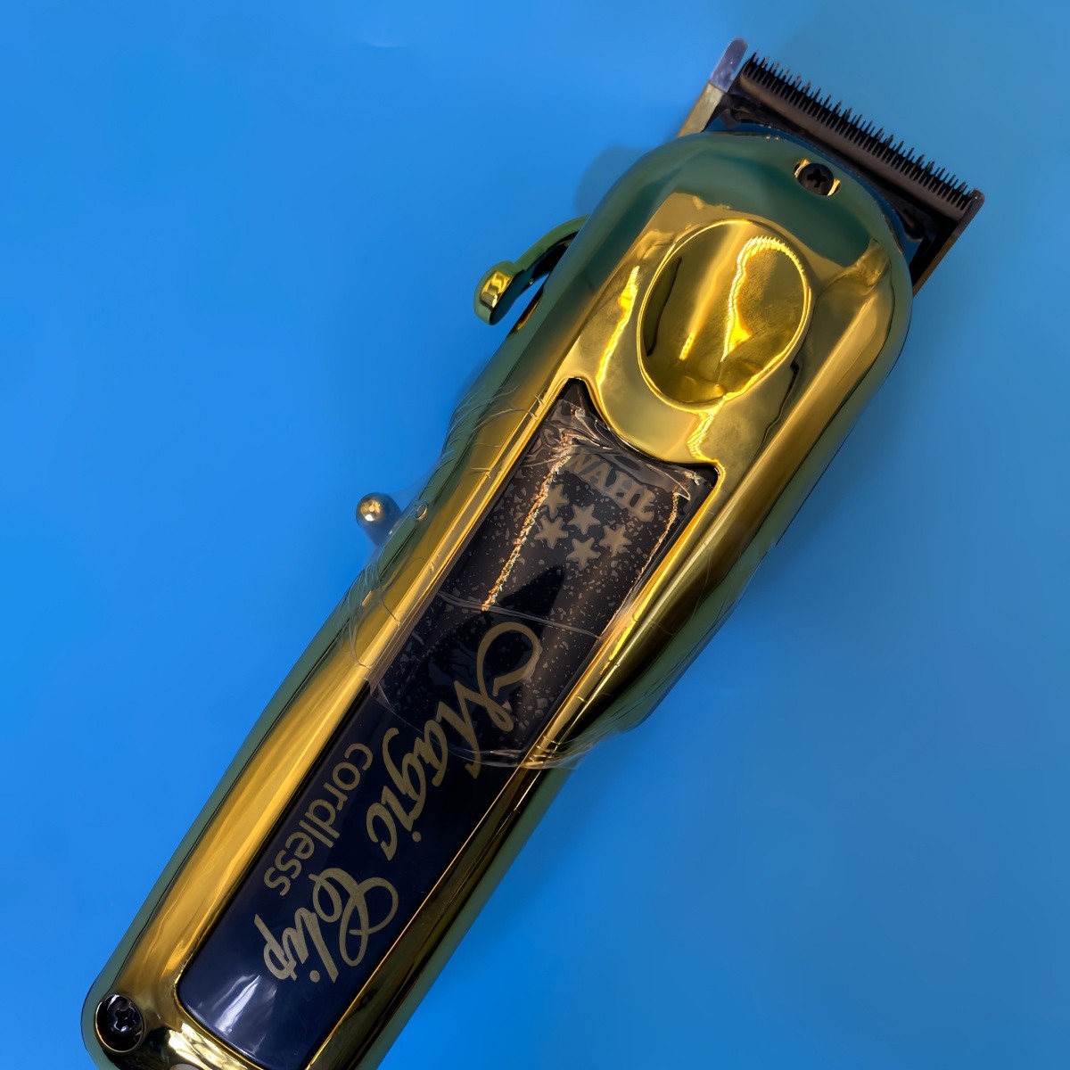 Wahl Professional 5 Star Cordless GOLD MAGIC CLIP Clipper w/ Stand 8148-700