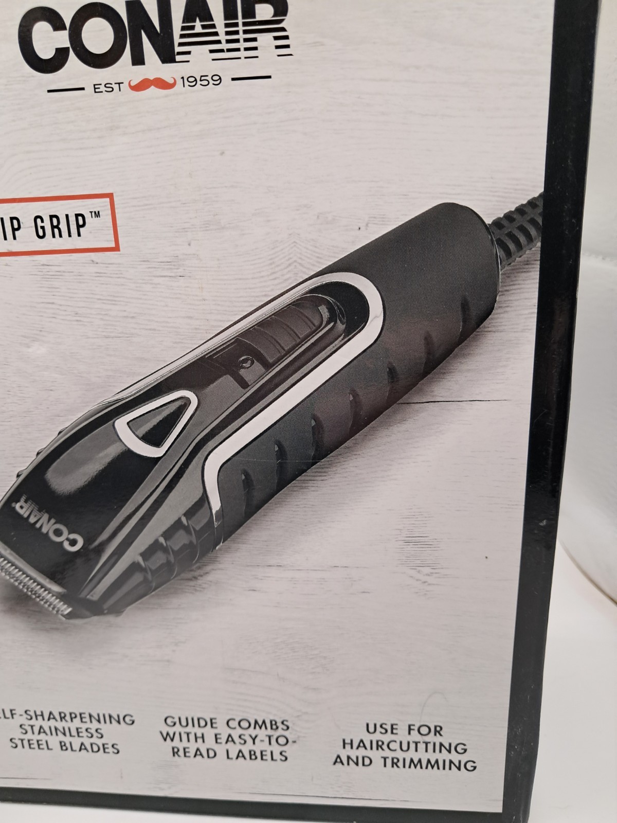 Conair Barbershop Series Haircutting Kit Non-Slip Grip Self-Sharpening Blades