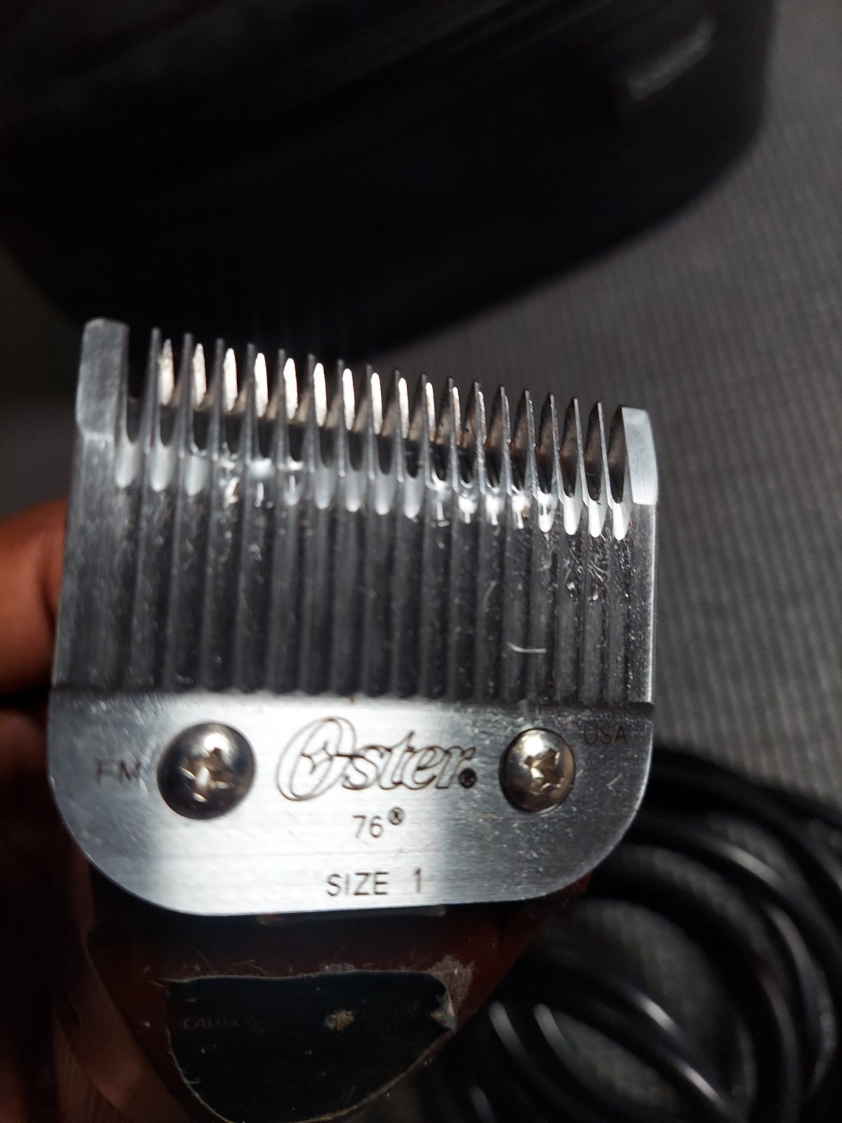Oster Classic 76 Professional barber clipper