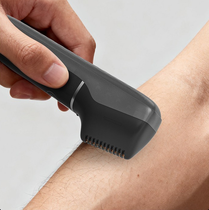 Gaayou Electric Body Hair Trimmer & Groomer for Men & Women, V-Shaped Design, 1m