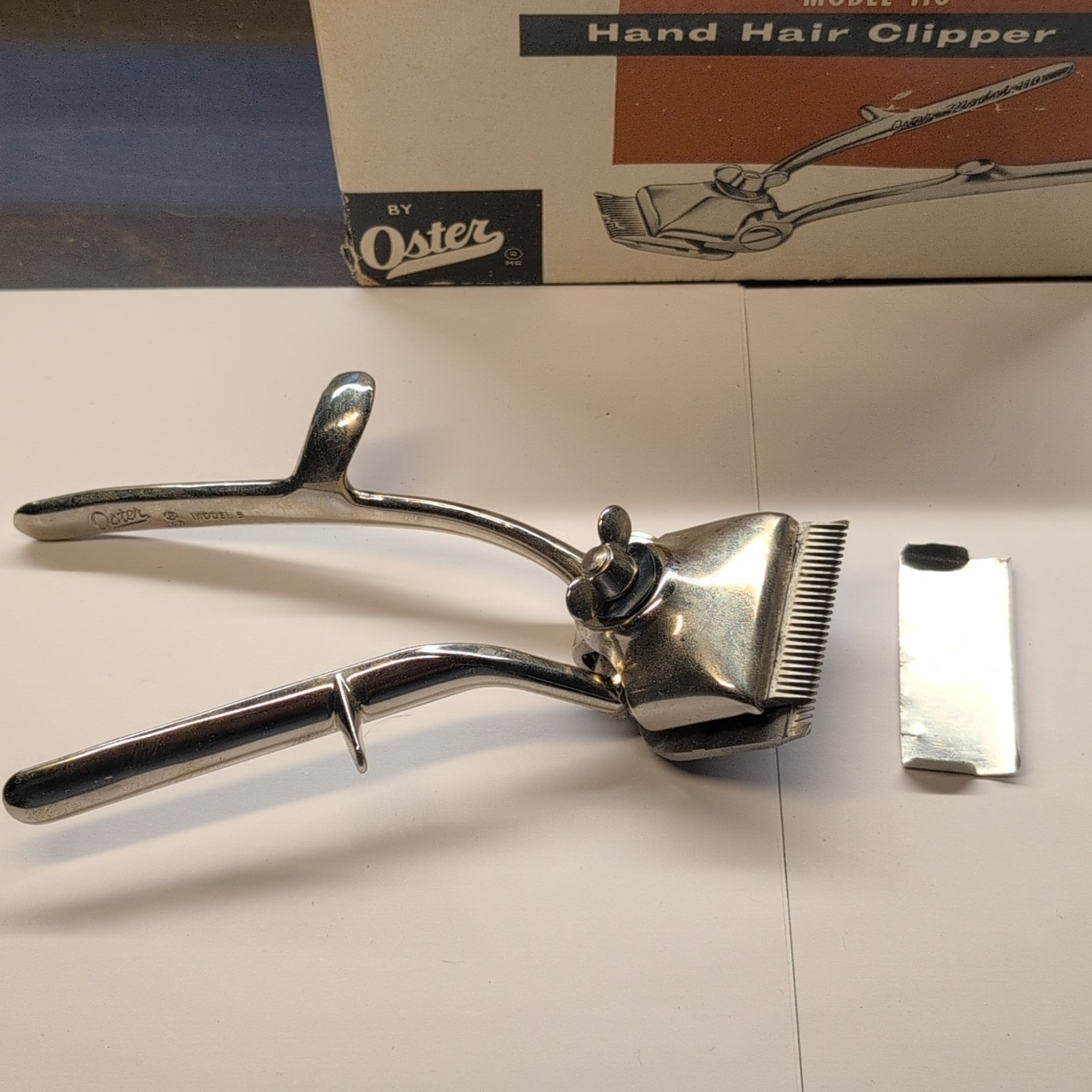 Oster 110 Manual Unisex Hair Clipper Silver #0 Square Blade Head w/ Box