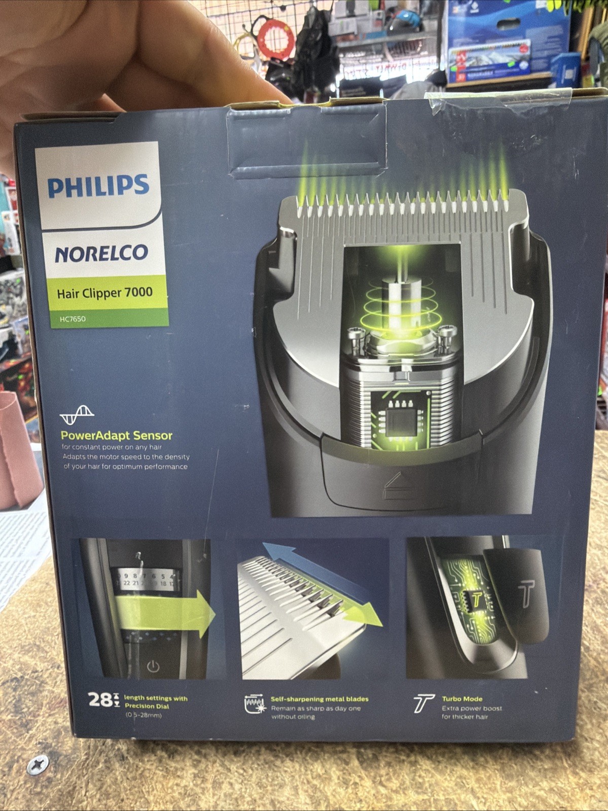 Philips Norelco Hair Clipper 7000 Series, Hair and Beard Trimmer Ideal Power