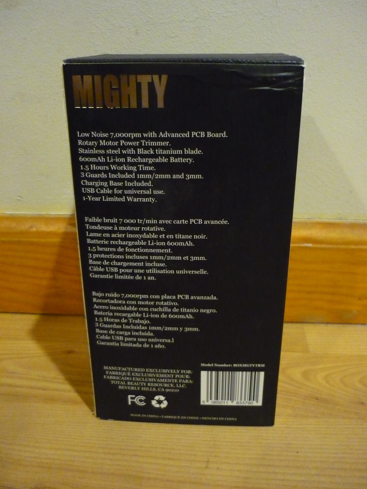 BRAND NEW MENS CORDLESS RECHAREGABLE MIGHTY TRIMMER BOX90210 POWERED BY O2