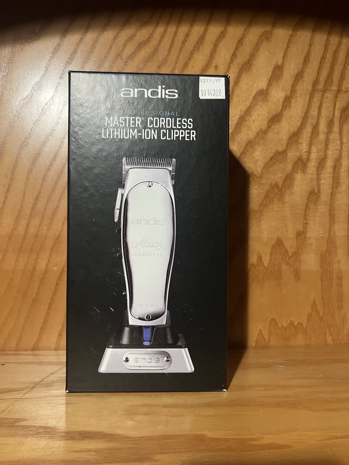 Andis Master Cordless Lithium-Ion Hair Clipper, Battery Powered, Silver/Black