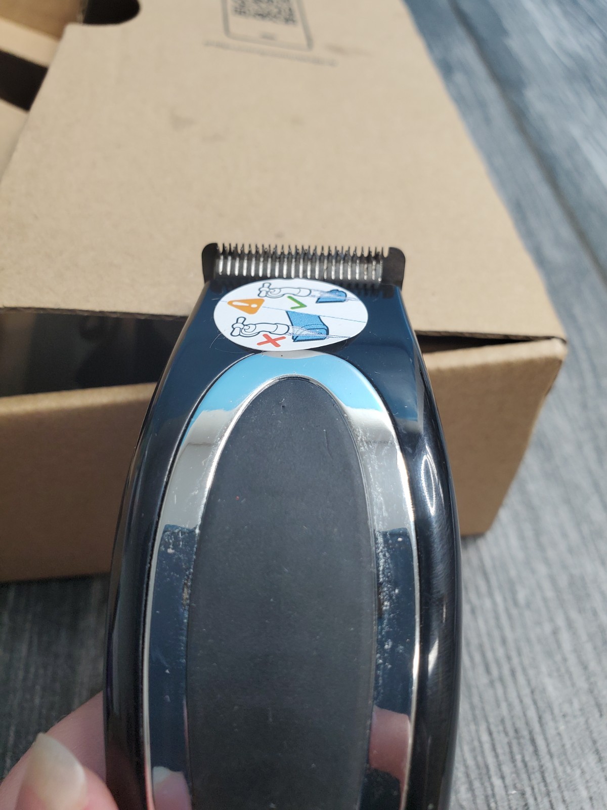Wahl Rechargeable Beard Trimmer 5598 Brand No Slip Rubber Grip