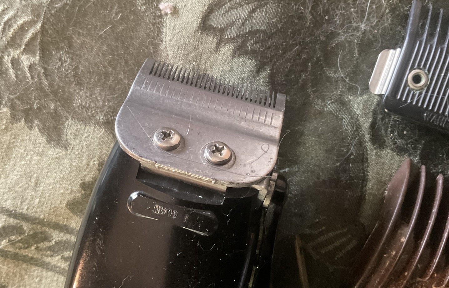 Oster 284 Series B hair trimmer With Combs Weck Hair Trimmer Set Lot Works Great