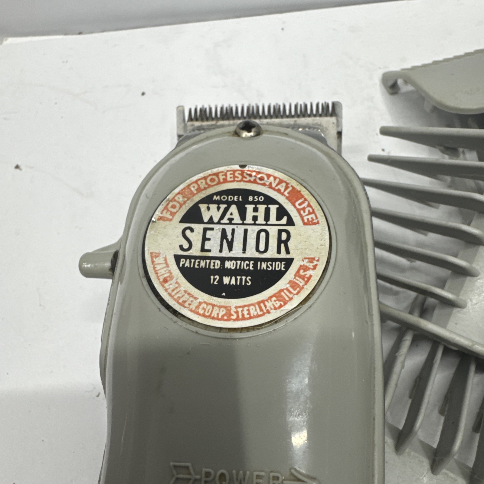 Wahl Senior Model 850 Wahl Designer Corded Electric. working needs cleaning