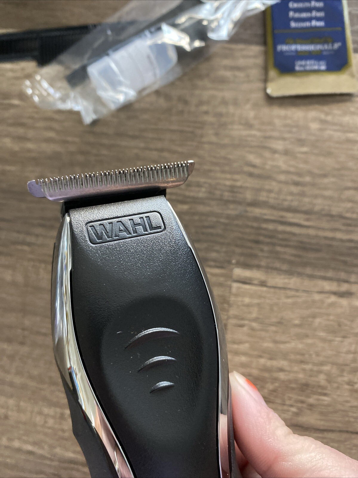 WAHL Deluxe Aqua Blade Lithium Trimmer 09899-100/no Charger/w