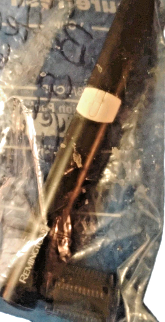 REMINGTON Nose Ear Hair BATTERY Powered Precision Trimmer