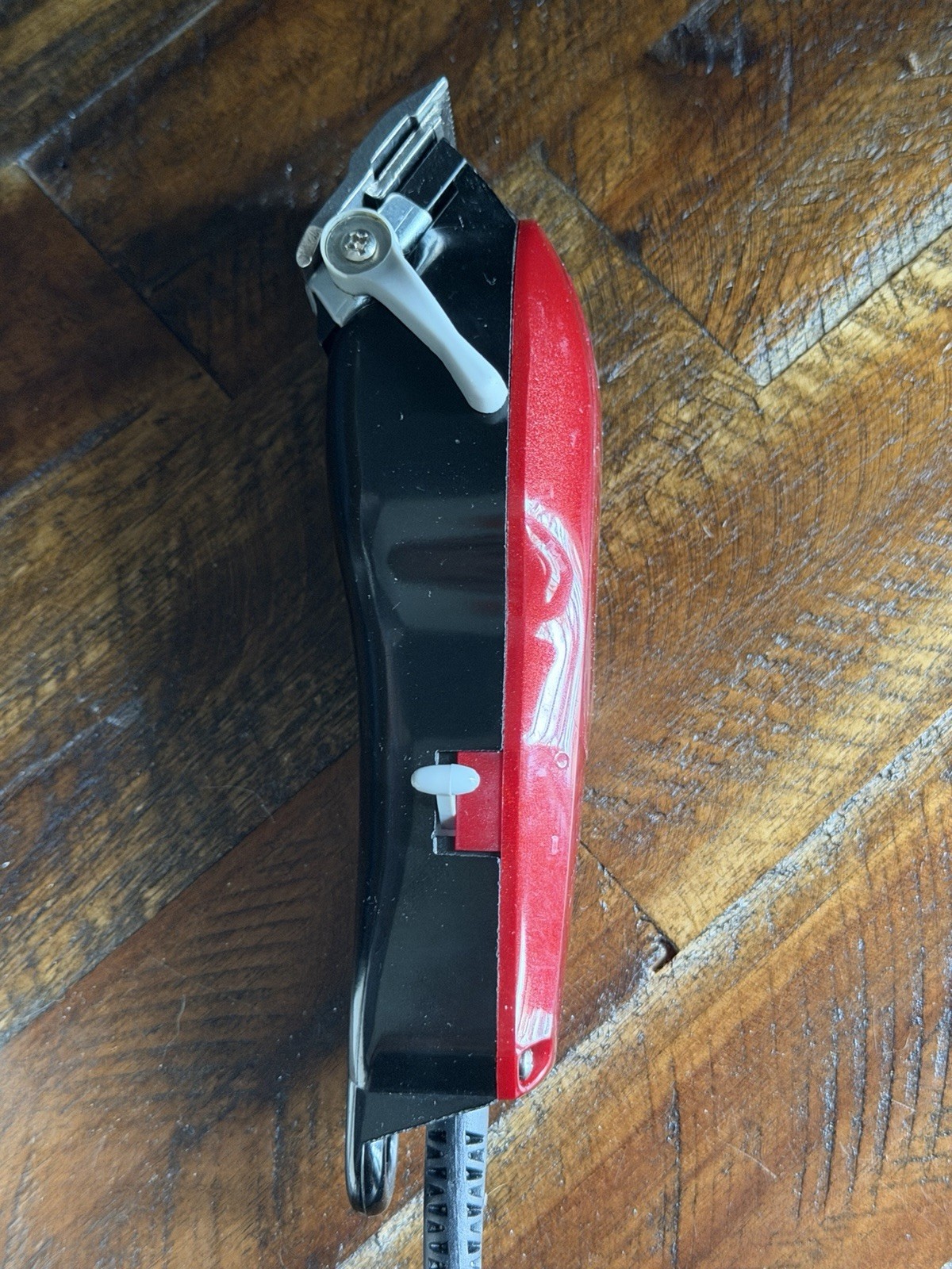 Wahl Professional Designer Corded Hair Clipper With Adjustable Level. Color Red