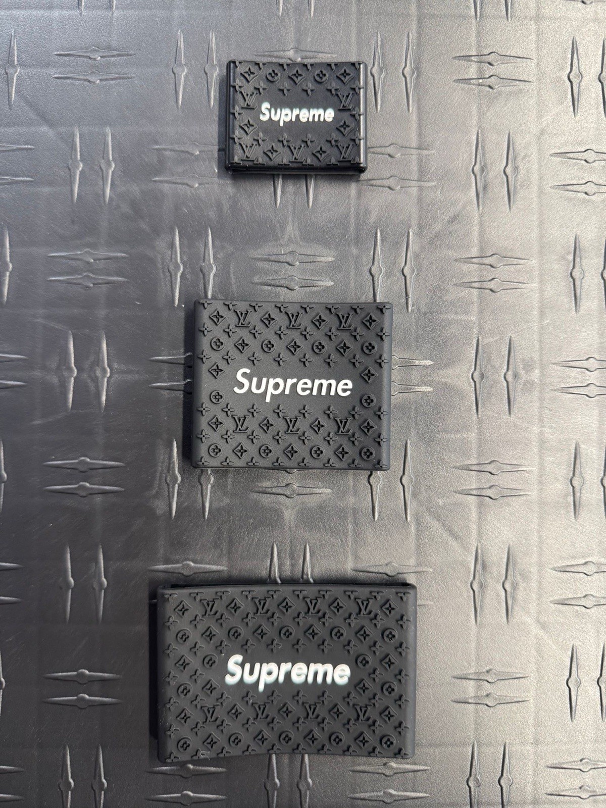 3x Supreme Clippers Grips 3 Different Size Black and White No Slip