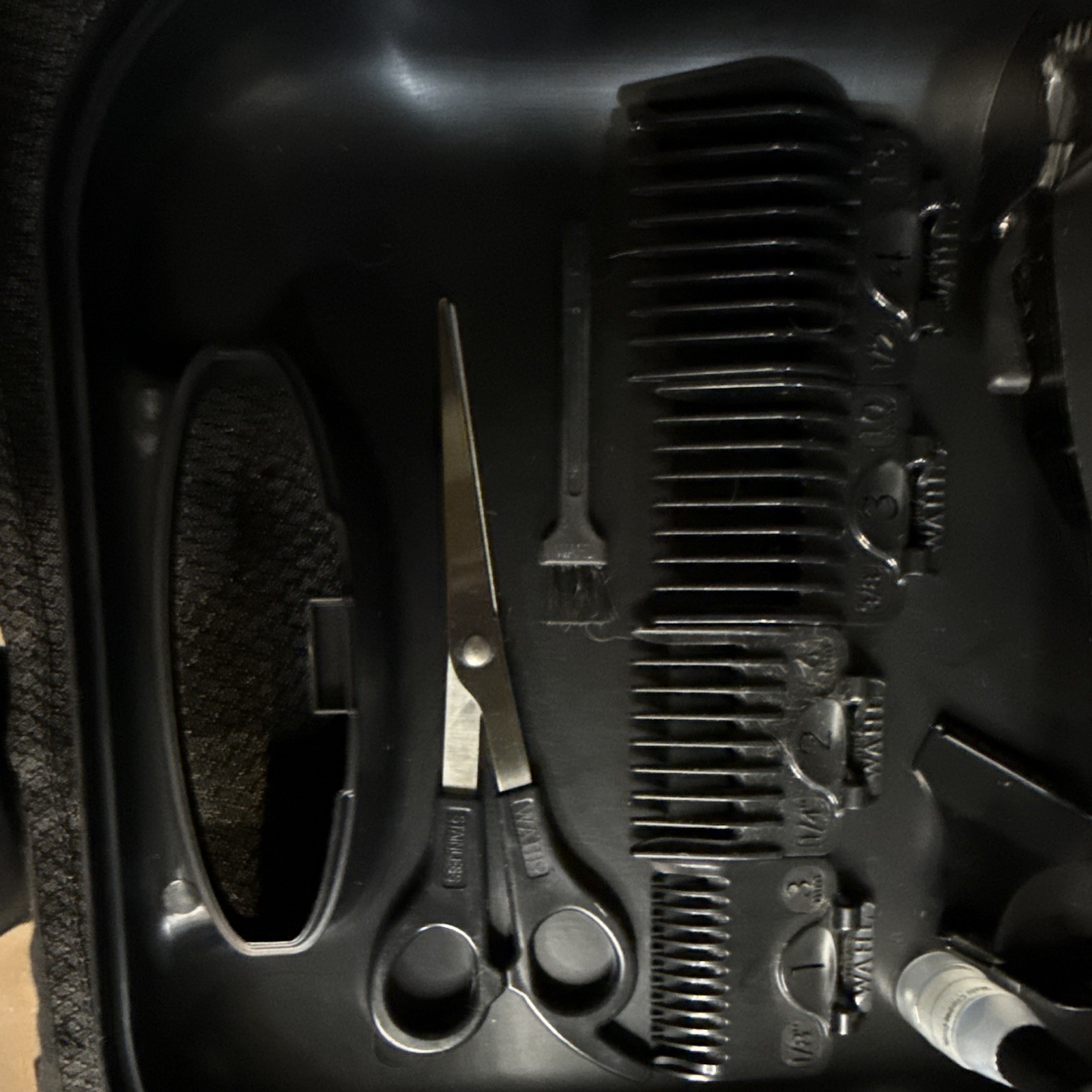 Wahl Animal Grooming Kit Corded Electric Clipper w/ Guards & Case Black