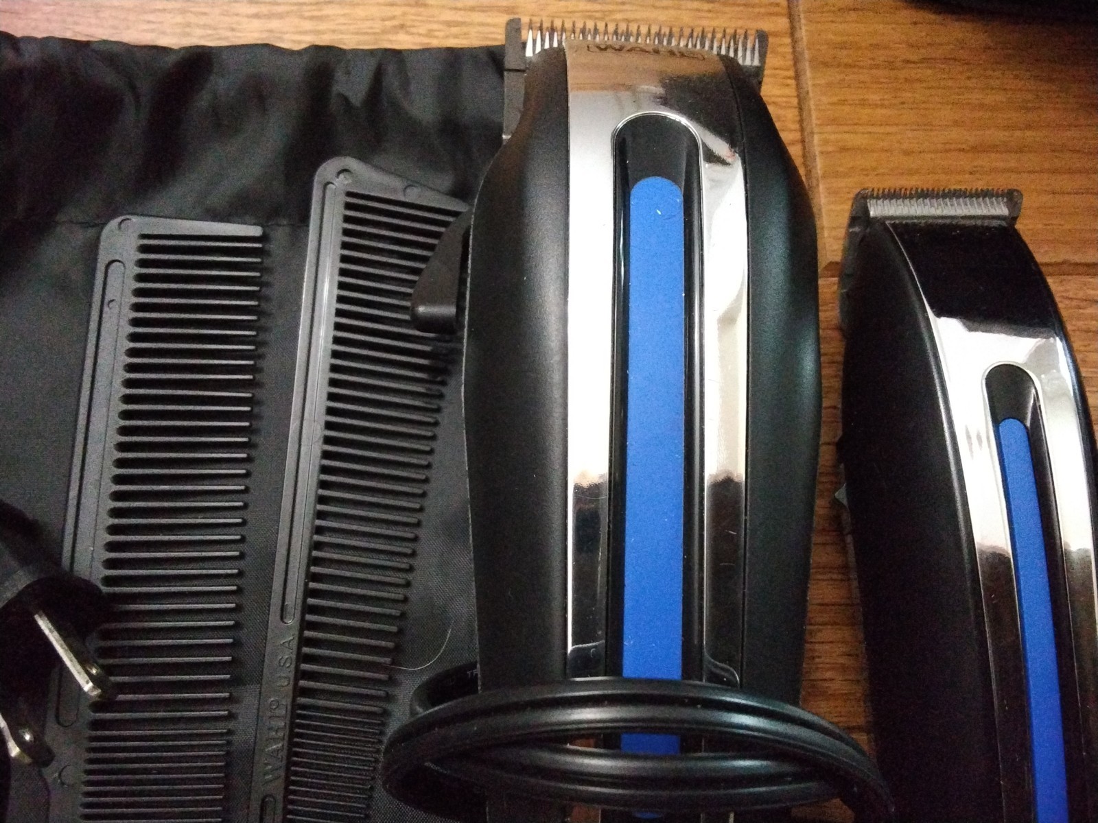Wahl deluxe haircutting kit: MC2 and 5537n Clippers and trimmer with accessories