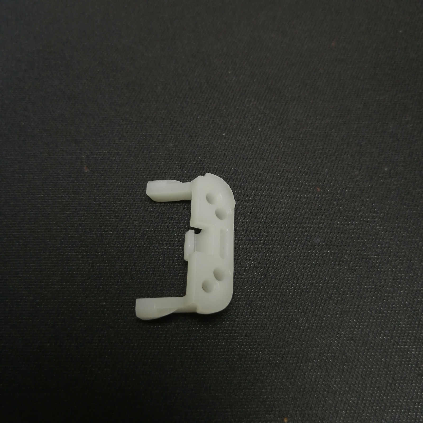 White Backing Plastic Piece Replacement Part for WAHL 9818L 9854 9854L Blade
