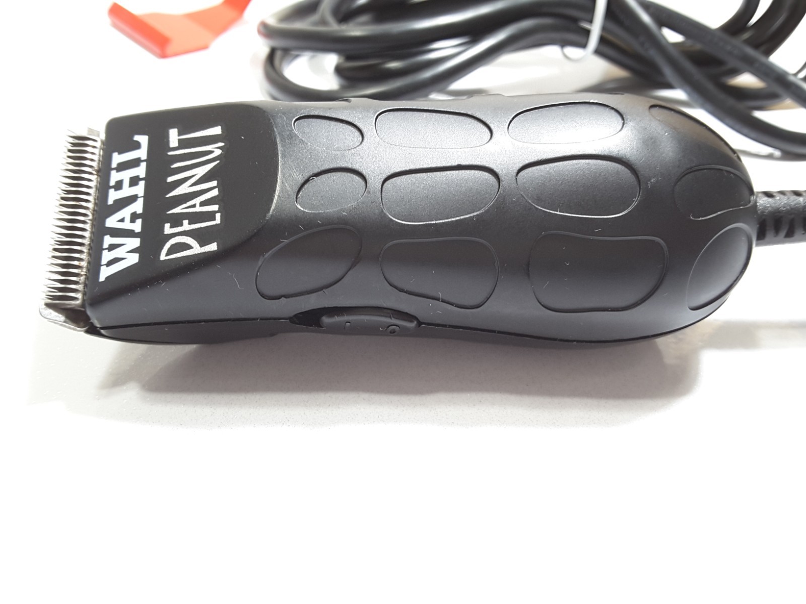 WAHL Professional Peanut – Model 8655 Black Kit Trimmer Clipper