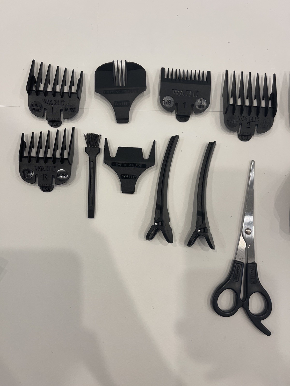 Huge Wahl Hair Clipper Trimmer Lot – 5 Clippers, Metal & Color Guards, Case Comb