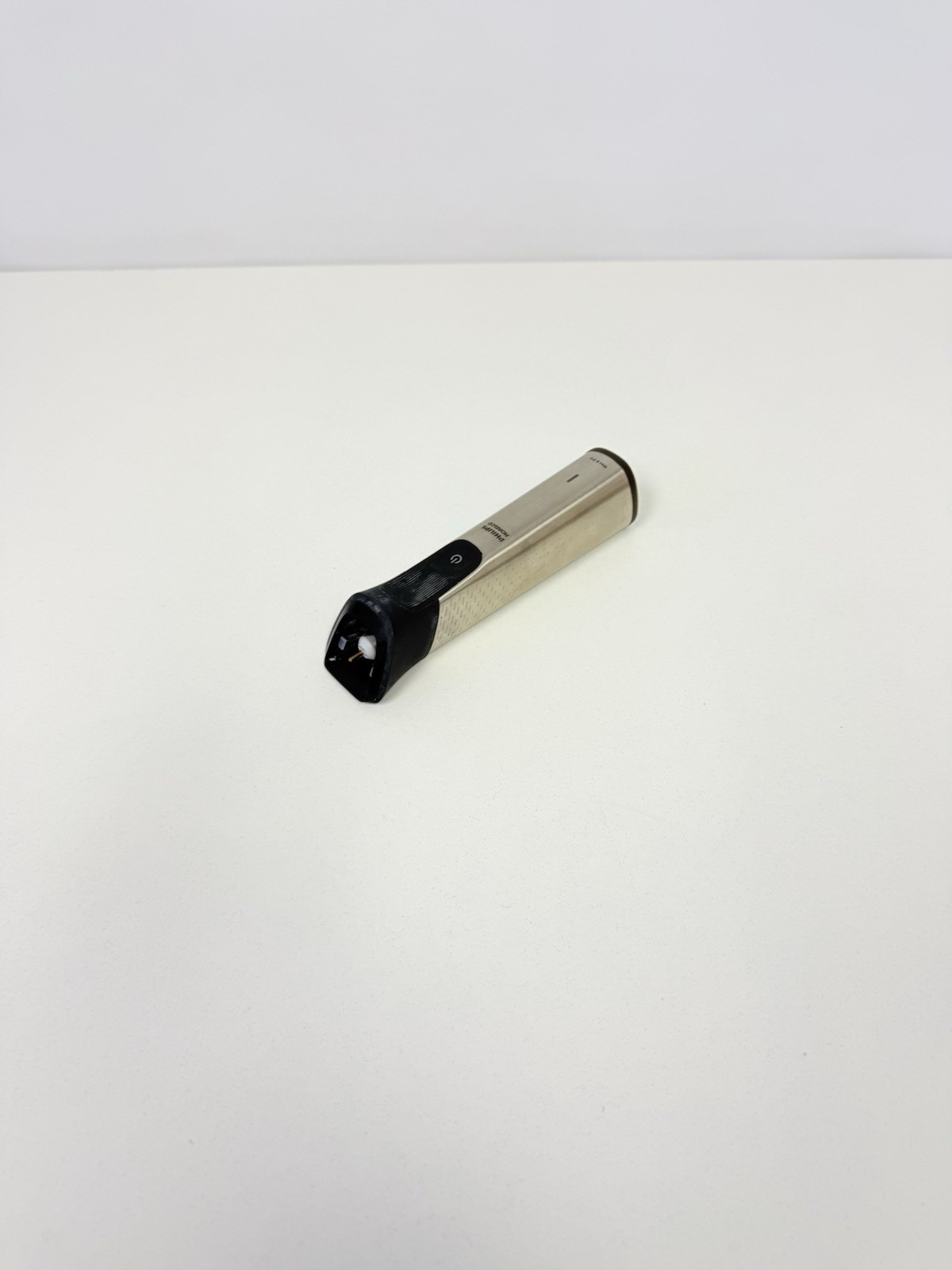Philips Norelco Multigroom 7000 MG7910 Tested