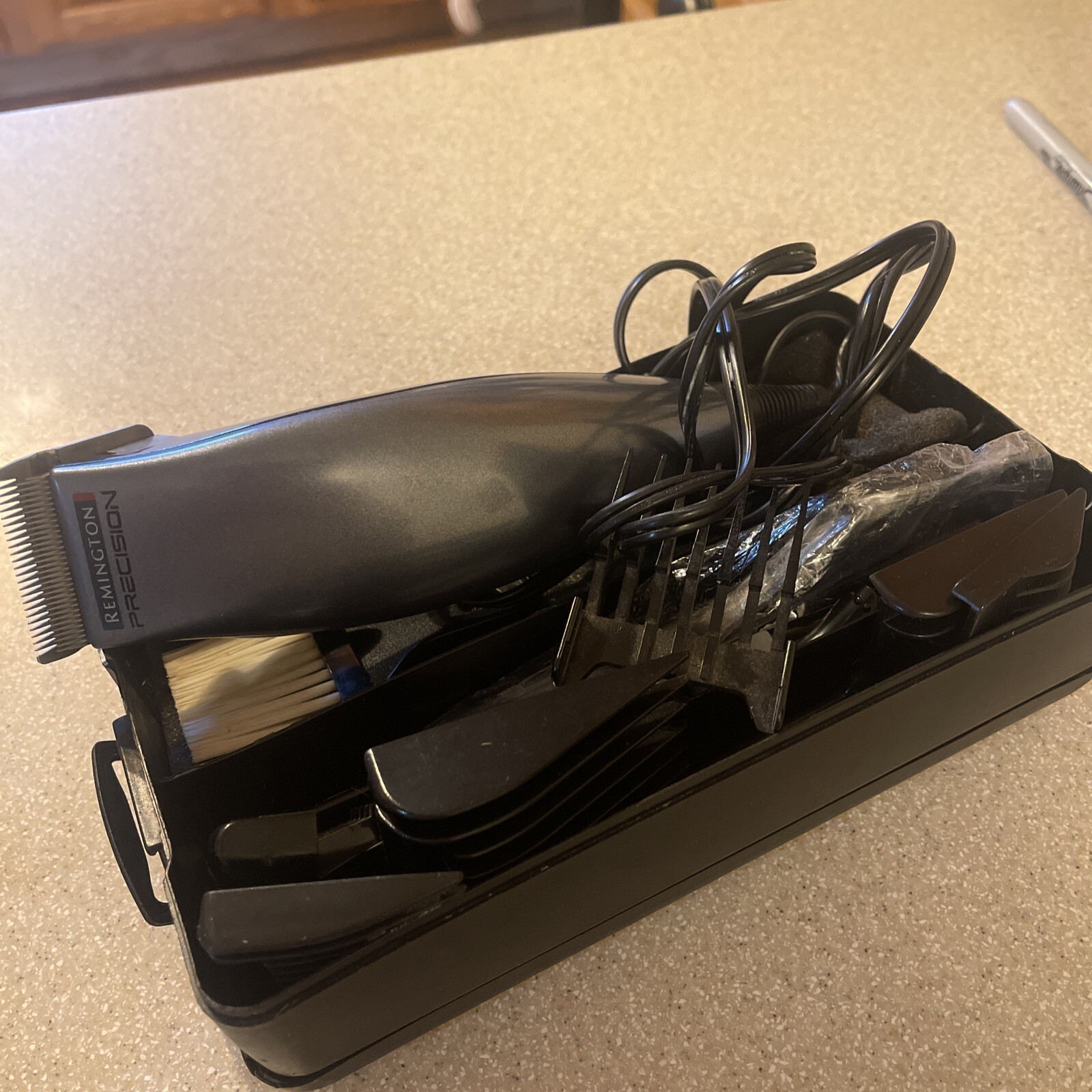 Remington HC-1050 Precision Hair Clippers Silver with Case And Accessories