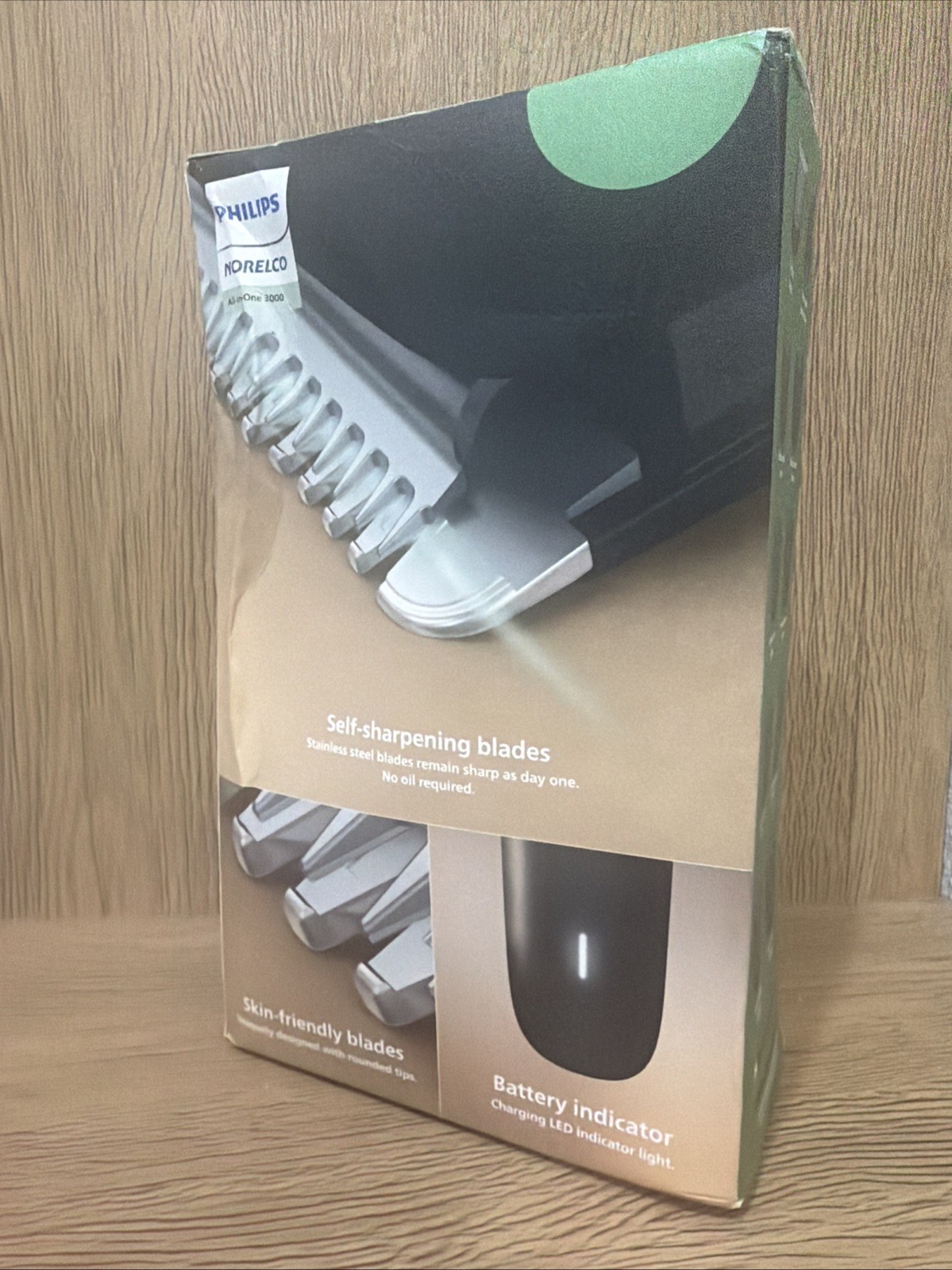 Philips Norelco All-in-One 3000 Series 13 in 1 Trimmer MG3919/50 Box Damaged!