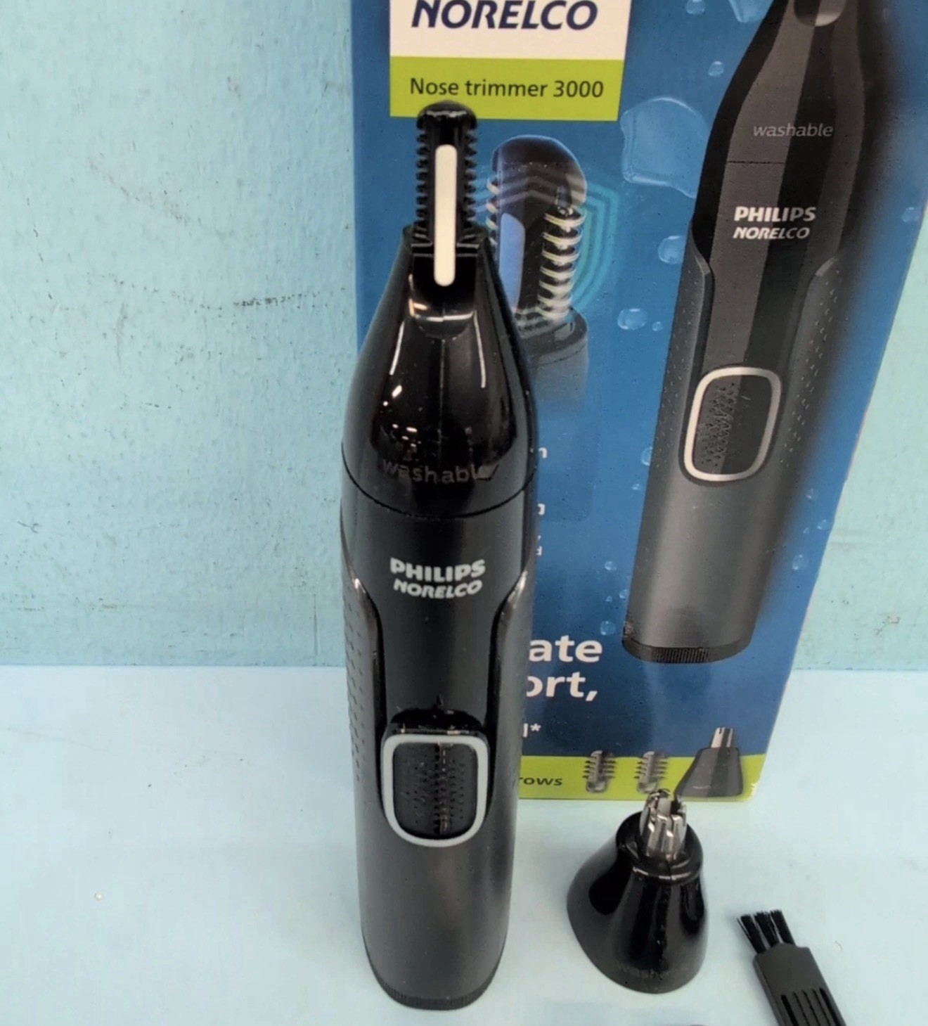 Philips Norelco Nose Trimmer 3000 NT3600 Nose Ear Eyebrow Trimmer Open Box