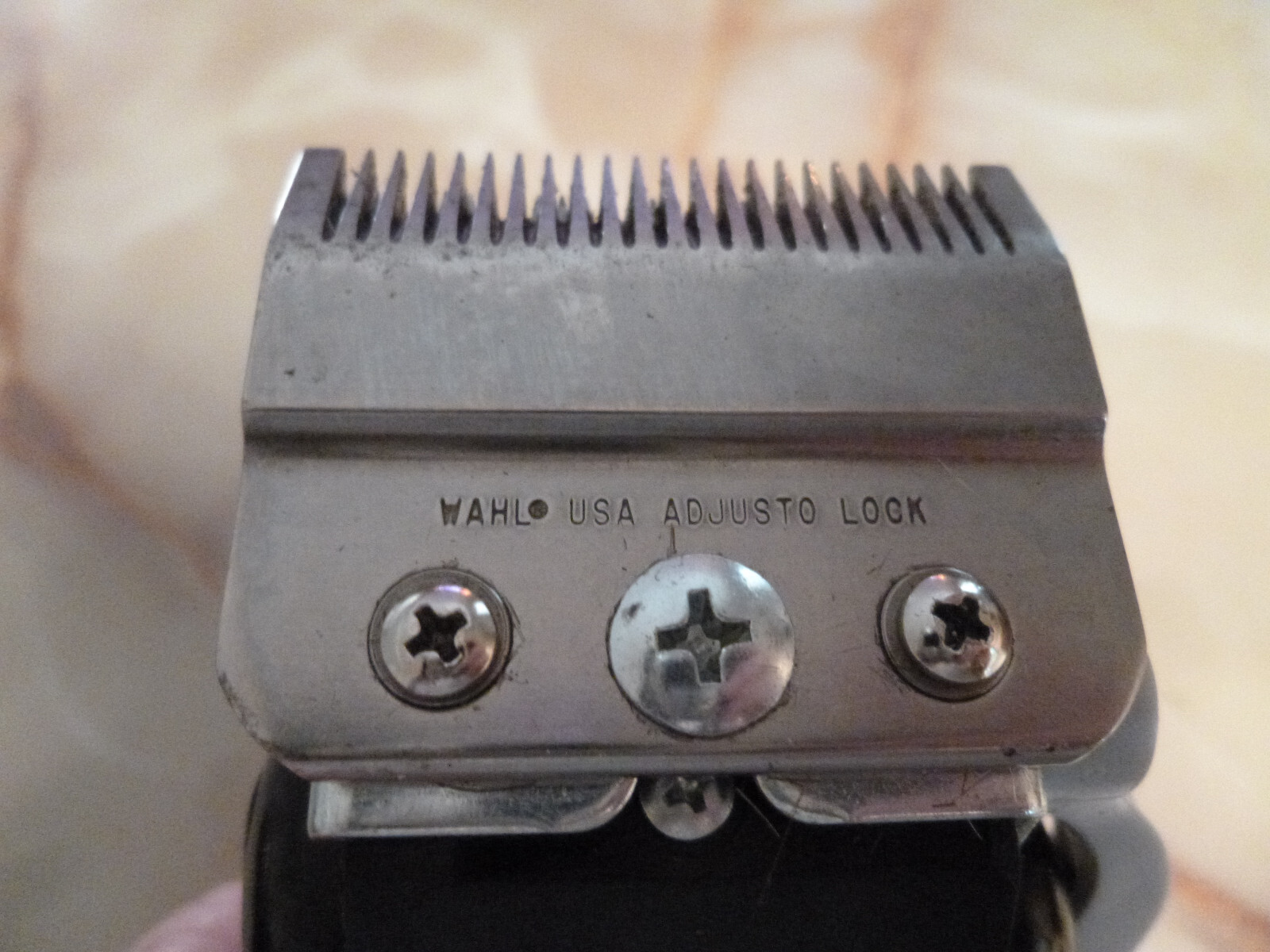 Wahl Designer Model ST Clippers With Attachments