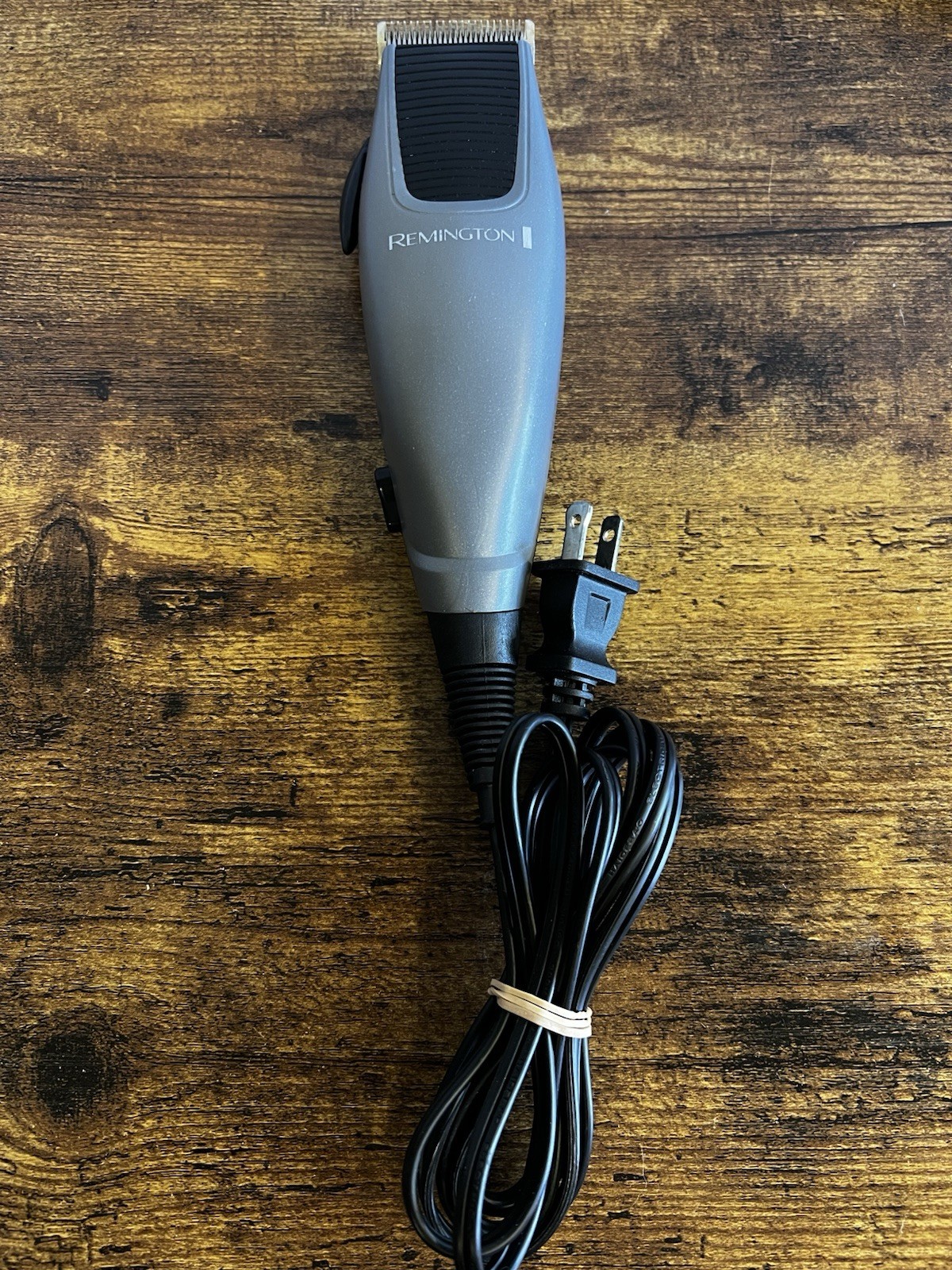 Remington Model HC-1090 Electric Hair Clipper Cleaned And Working Great Shape