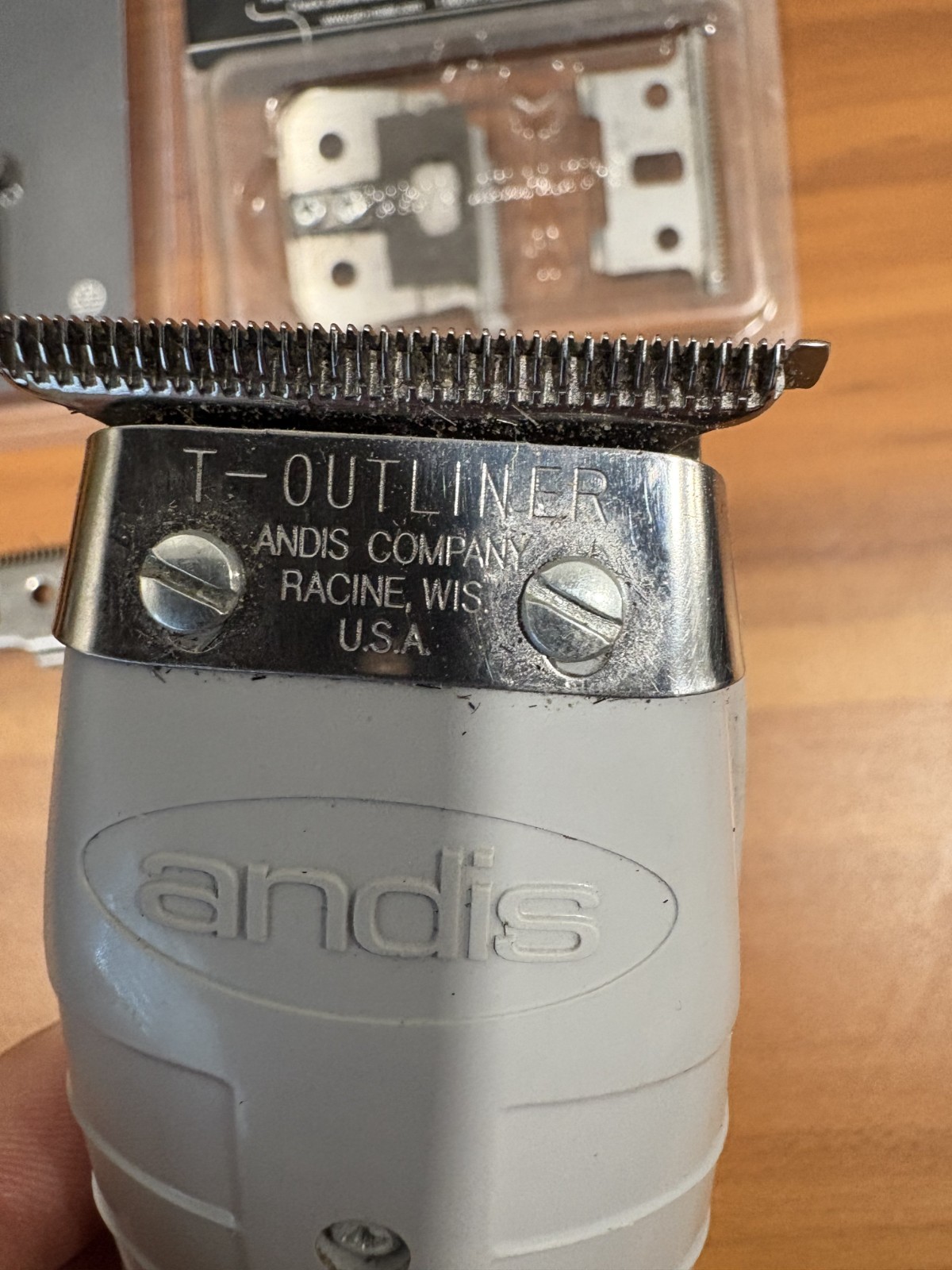 Andis Professional T-Outliner and Misc Trimmer