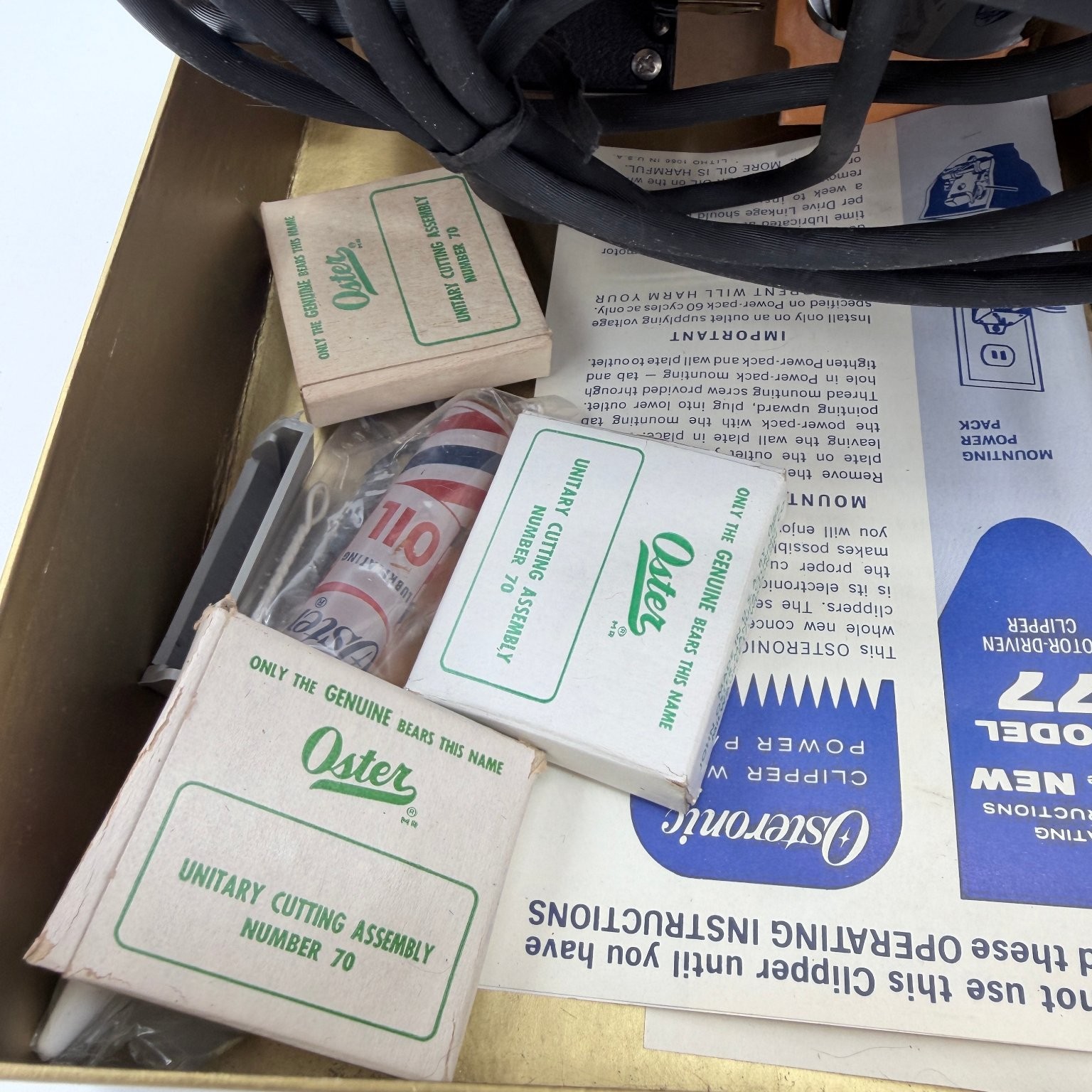 Vintage 1965 Oster Osteronic 77 Barber Hair Clipper Power Pack In Box Blades USA