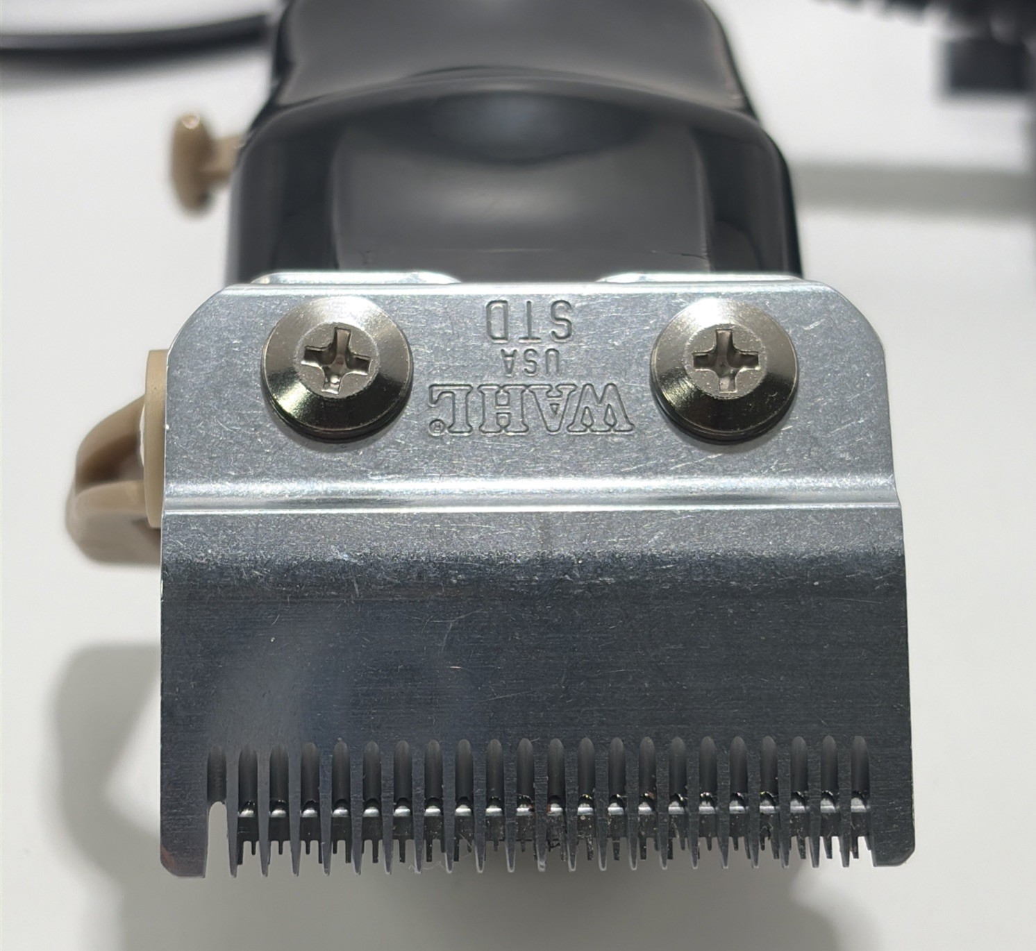 Wahl Professional 5-Star Series Cordless Clipper Magic Clip Stagger-Tooth Blade