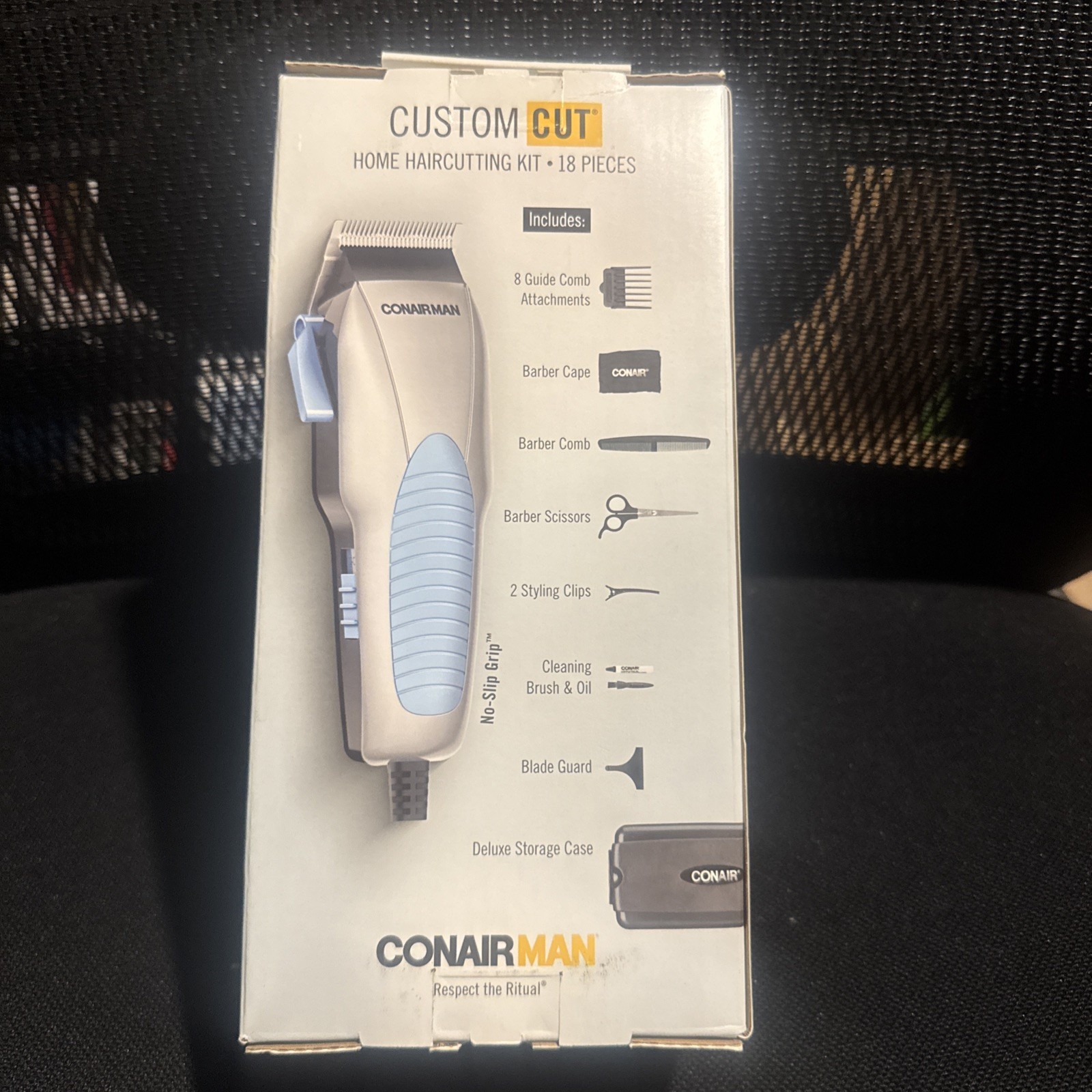 CONAIR Man Custom Cut Clippers 18-piece Haircut Kit Home Hair Cutting New in Box