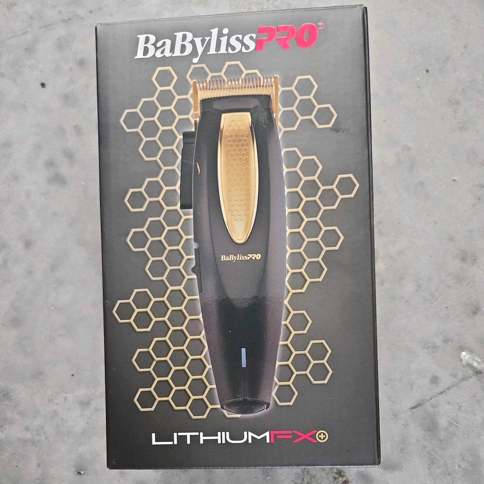 BaByliss PRO LithiumFX+ Cordless Lithium Ergonomic Black & Gold Clipper FX673