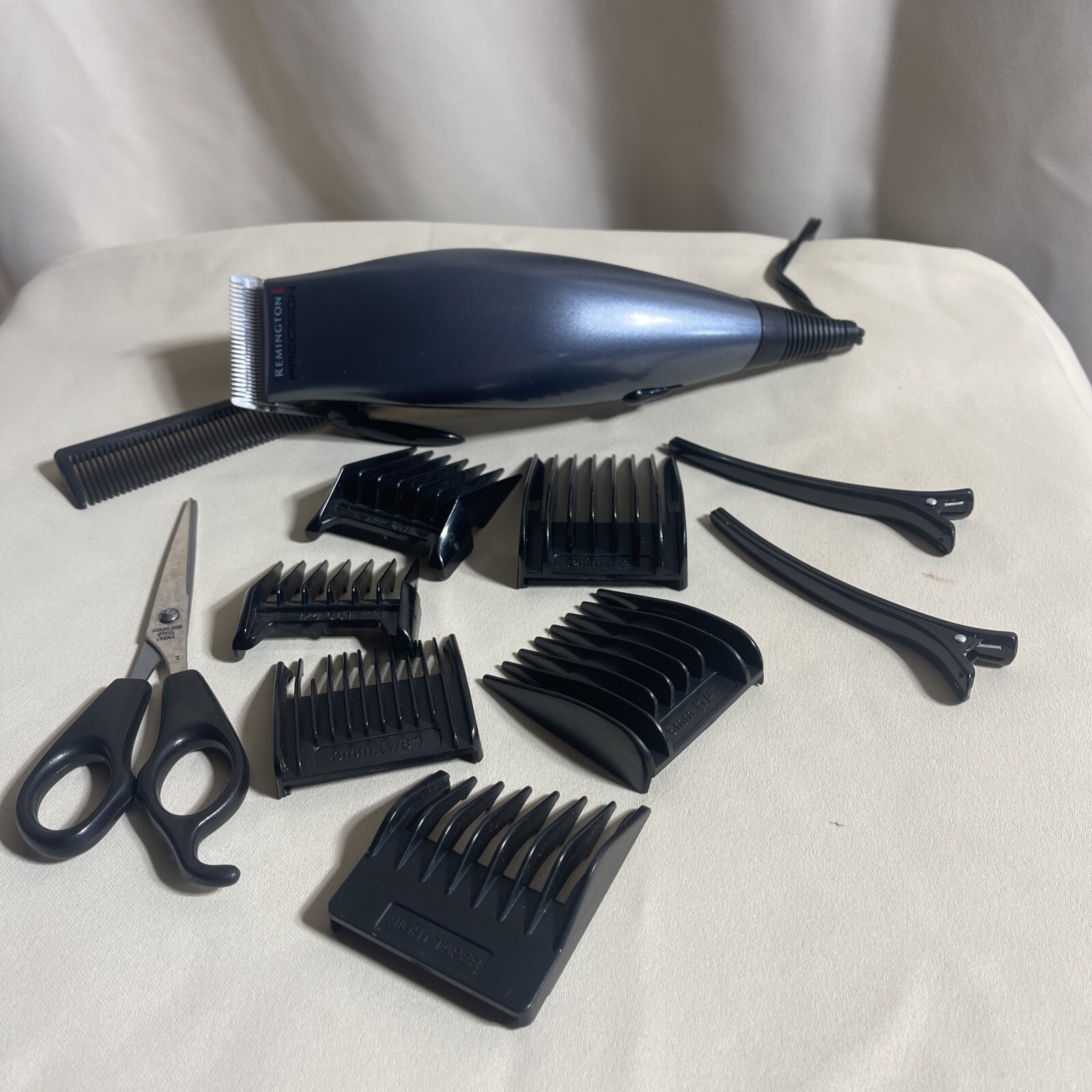Remington HC-1050 Precision Hair Clippers Silver with Case And Accessories